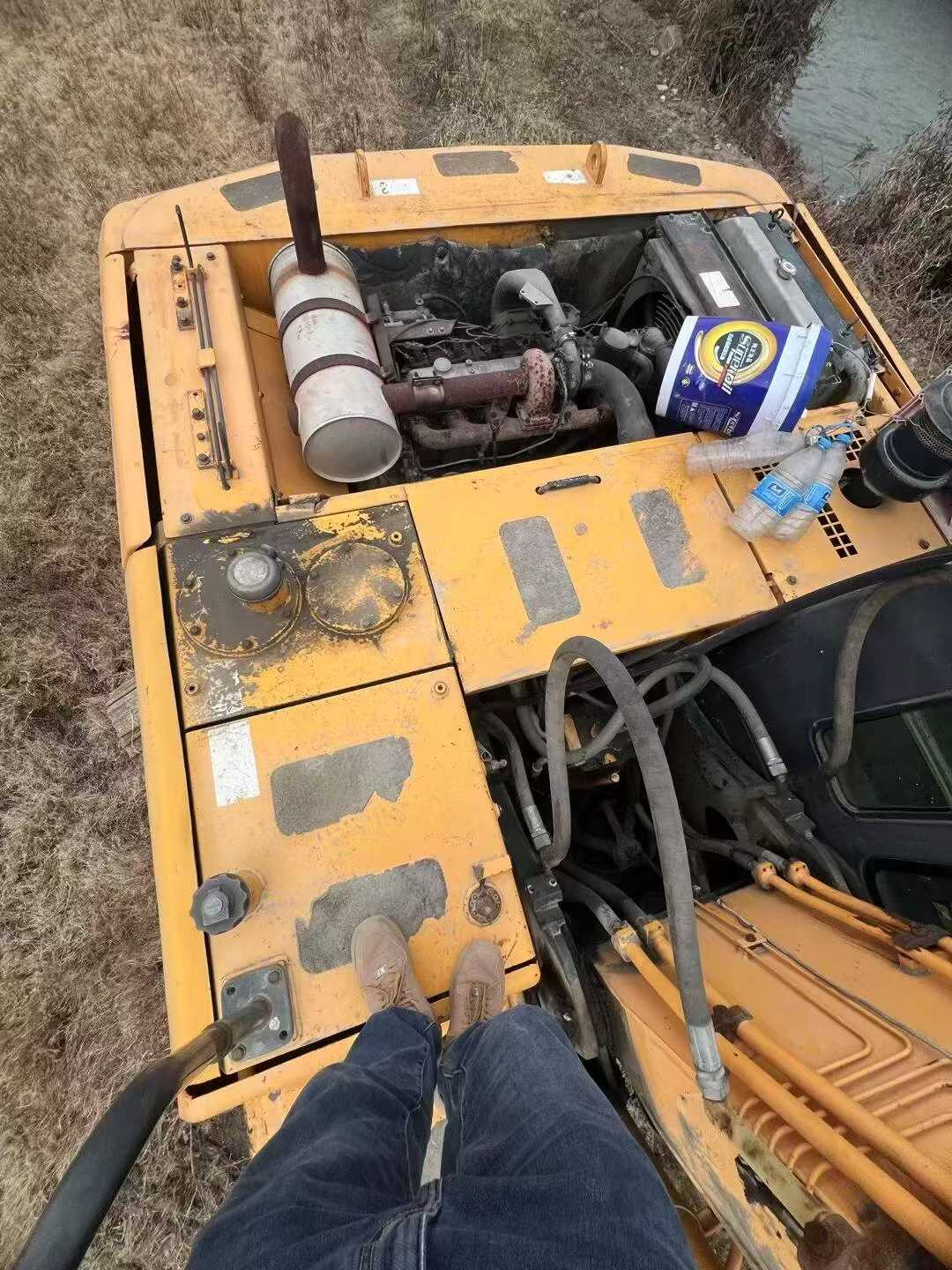 Used Hyundai R215-7 Excavator 2016 Model / 7