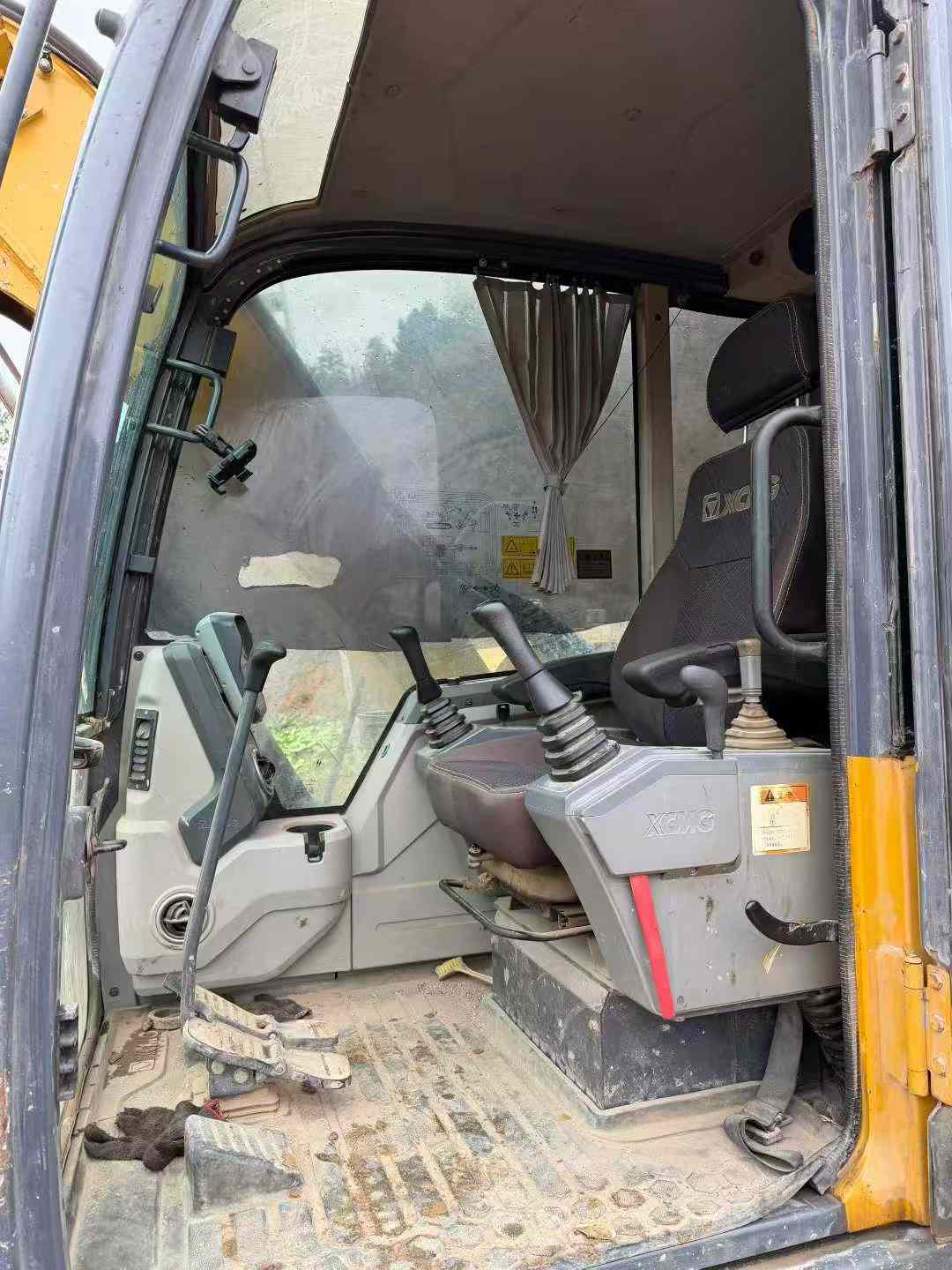 Used XCMG XE75DA Excavator 2021 Model / 6