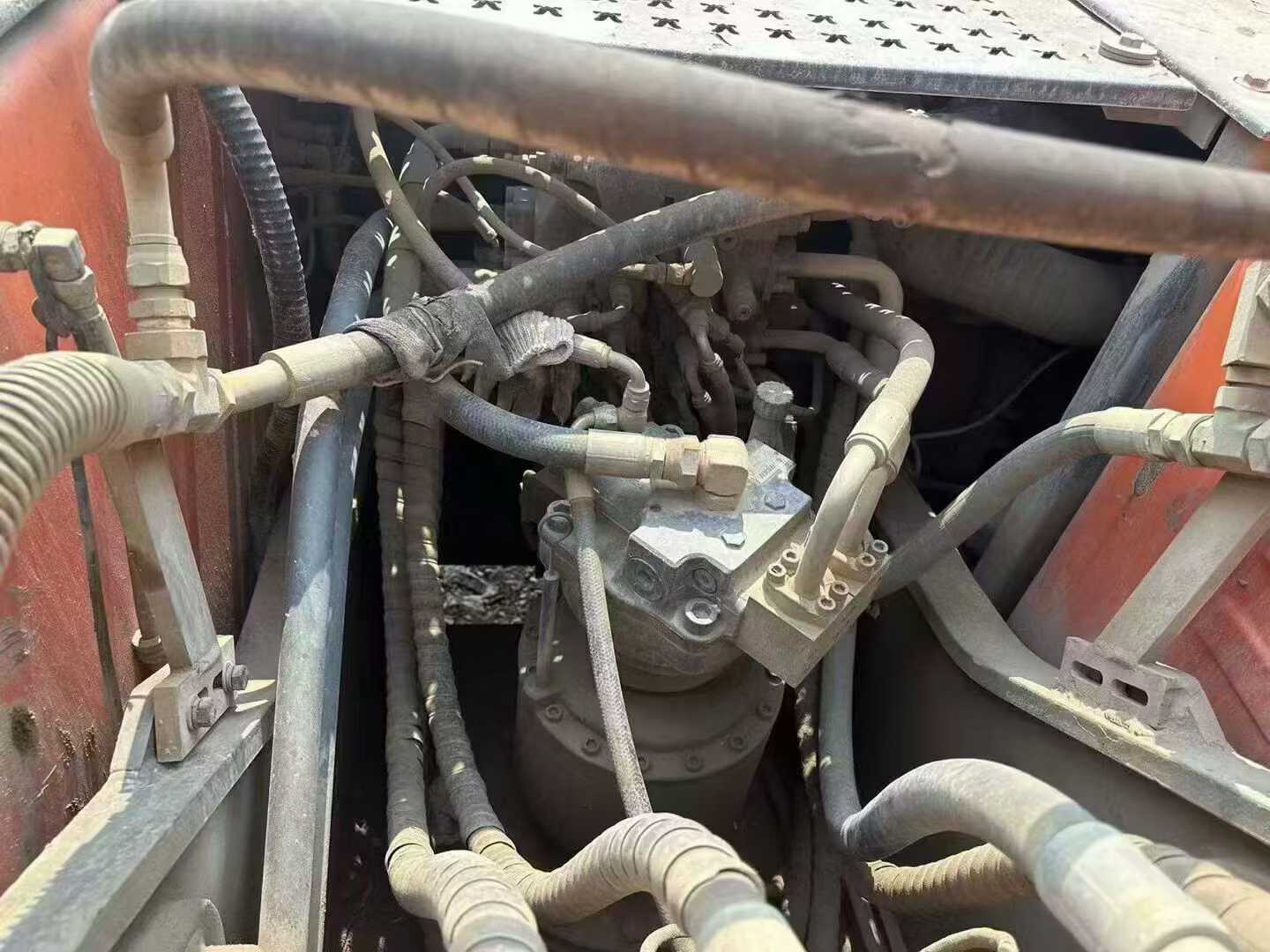 Used Doosan DH220 Excavator 2017 Model / 4