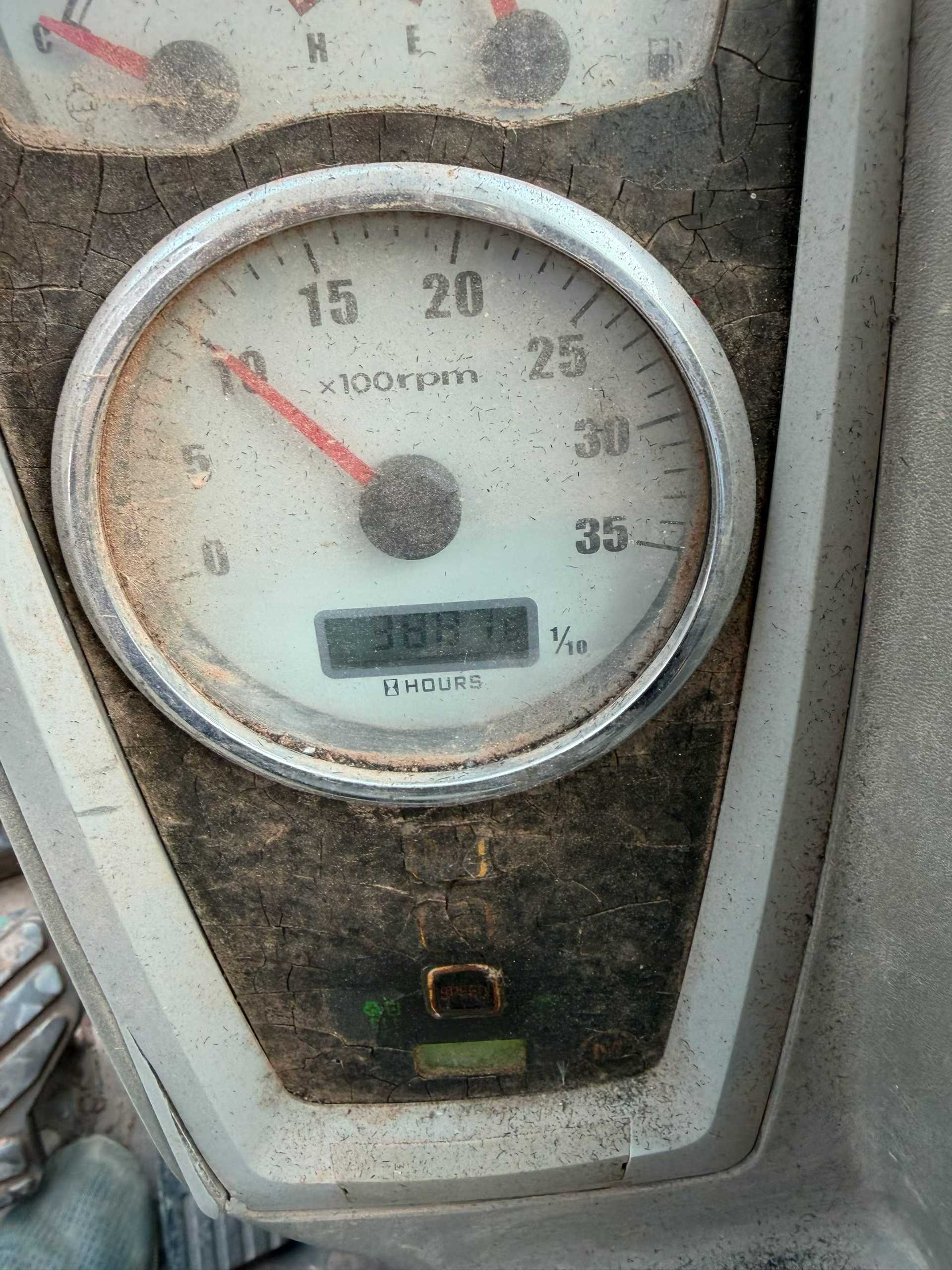 Used Hyundai HX60 Excavator 2016 Model / 4