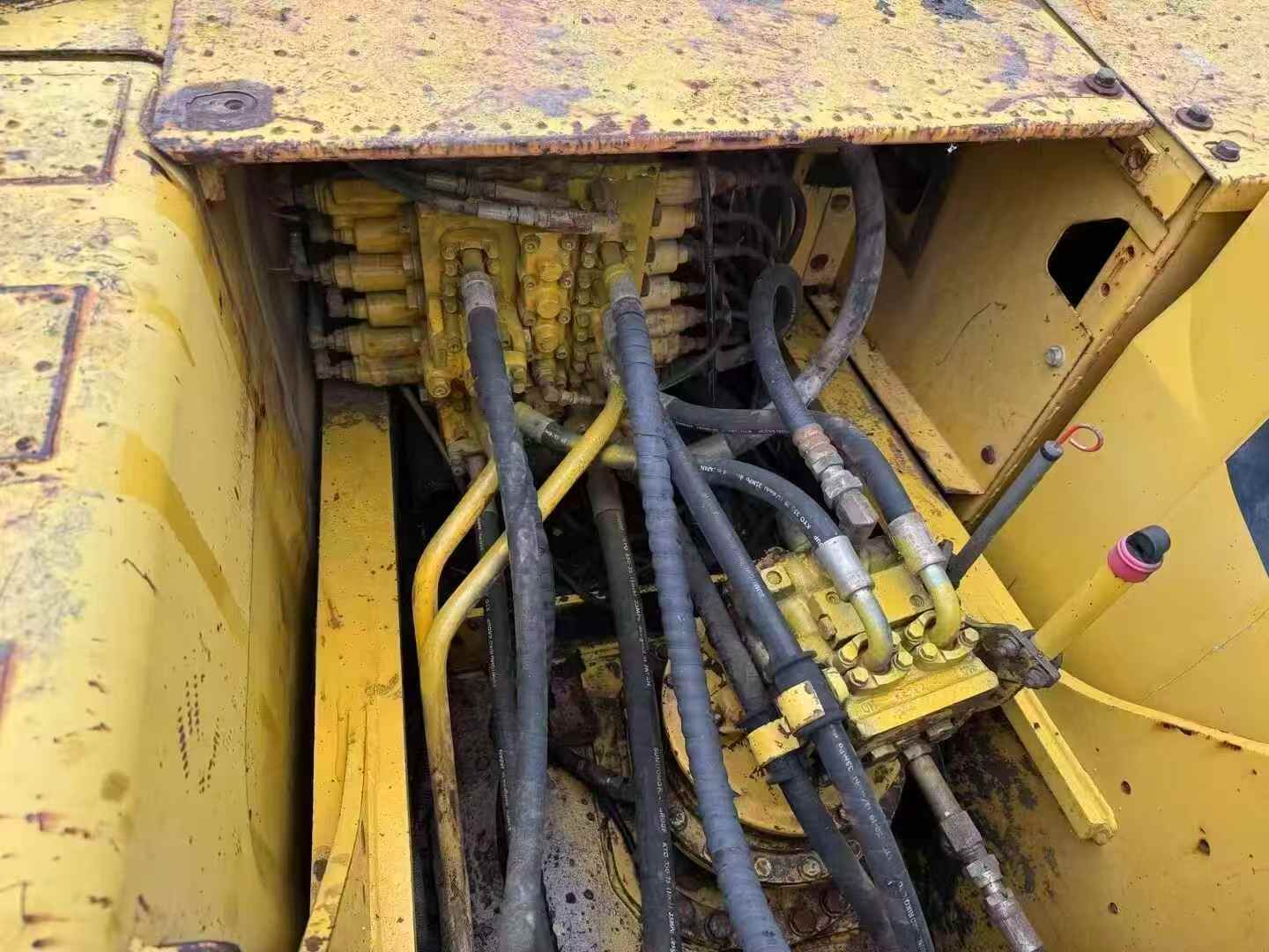 Used Komatsu PC200-8N1 Excavator 2016 Model / 5