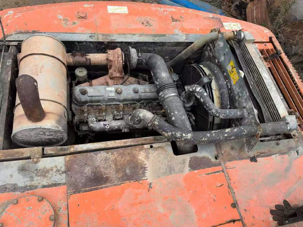 Used Hitachi EX210-6 Excavator 2016 Model / 3