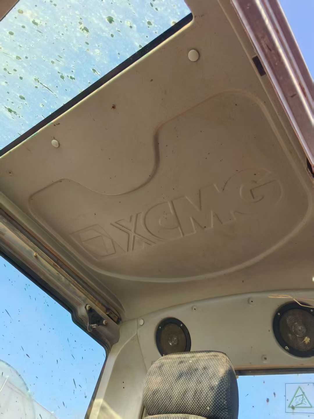 Used XCMG XE60 Excavator 2014 Model / 8