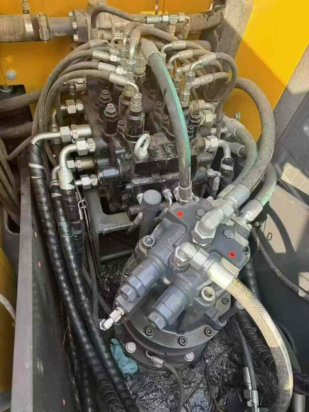 Used XCMG XE330 Excavator 2025 Model / 7