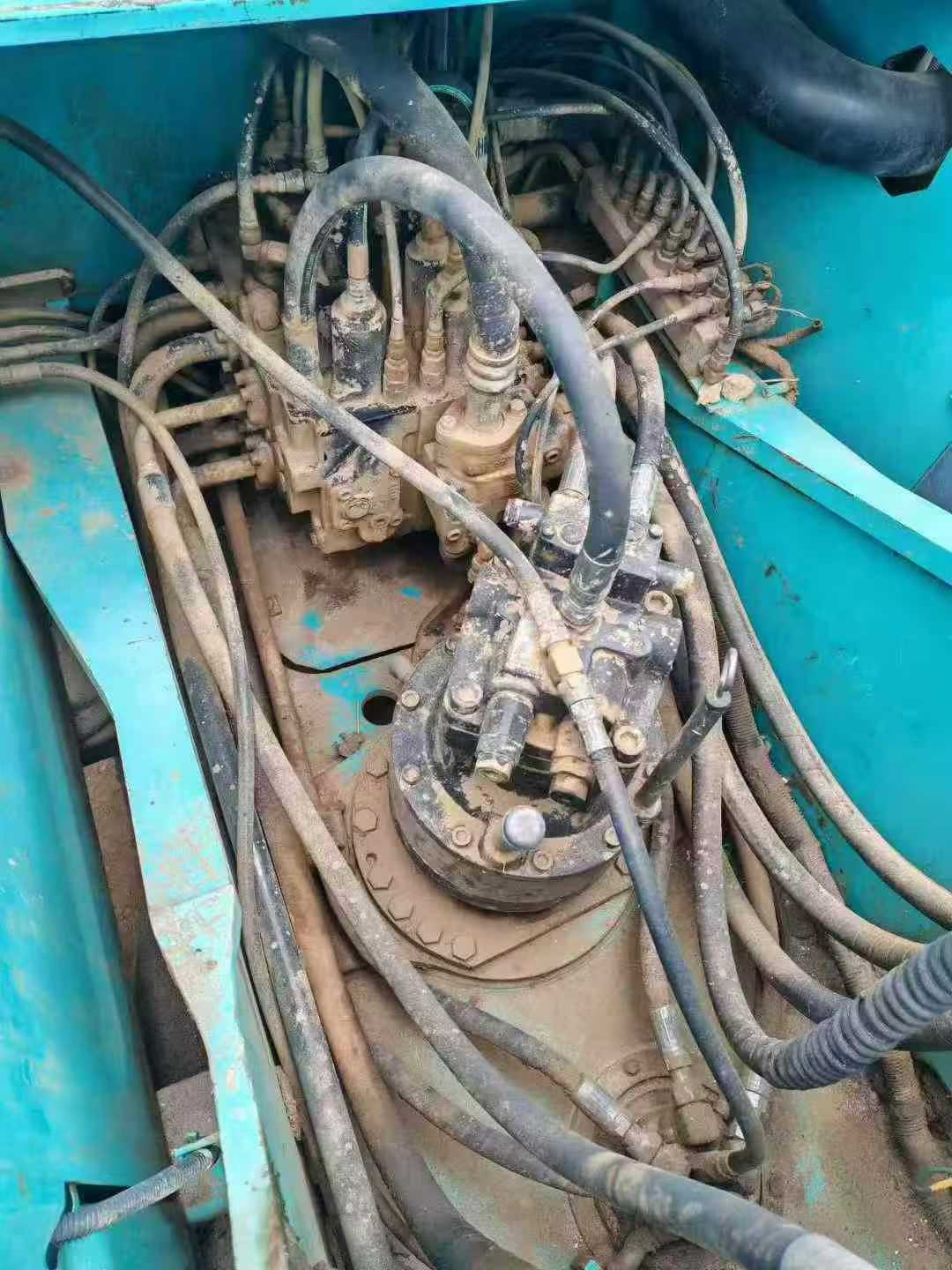 Used Kobelco SK200 Excavator 2016 Model / 8