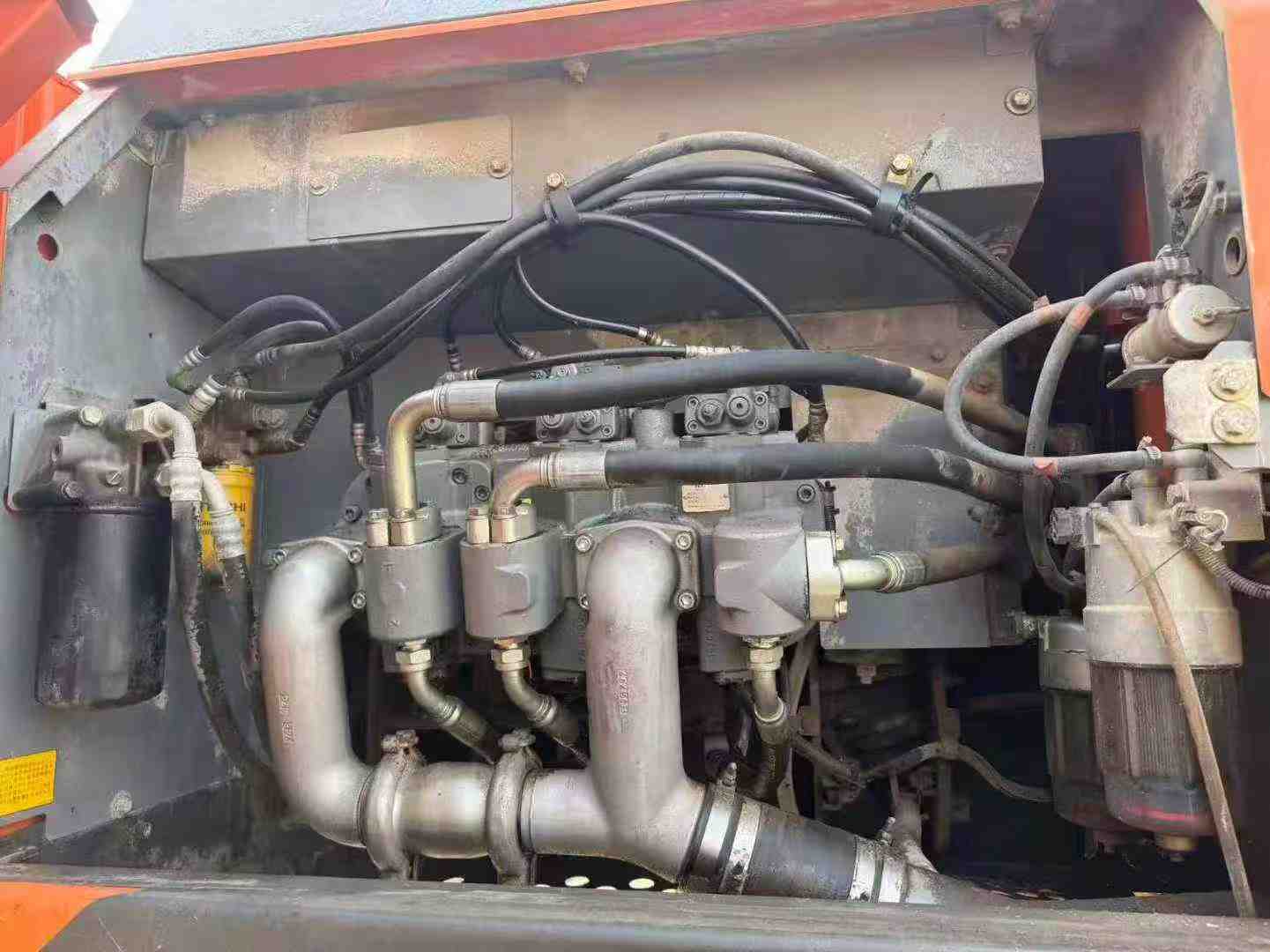 Used Hitachi ZW330 Excavator 2016 Model / 3