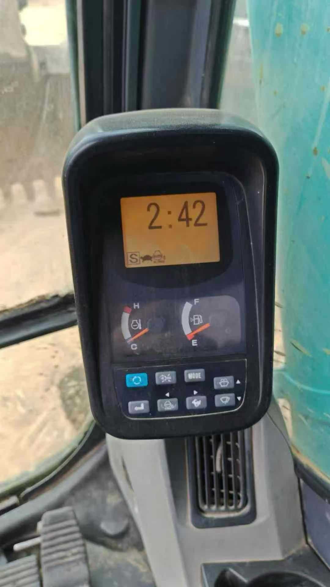 Used Kobelco SK200 Excavator 2016 Model / 3