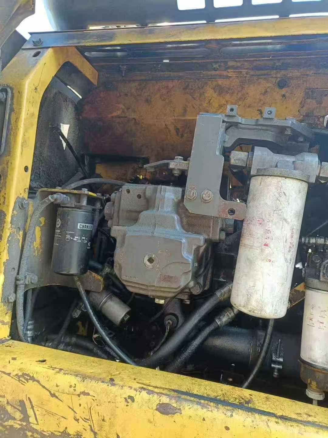 Used Komatsu PC200-8 Excavator 2016 Model / 6