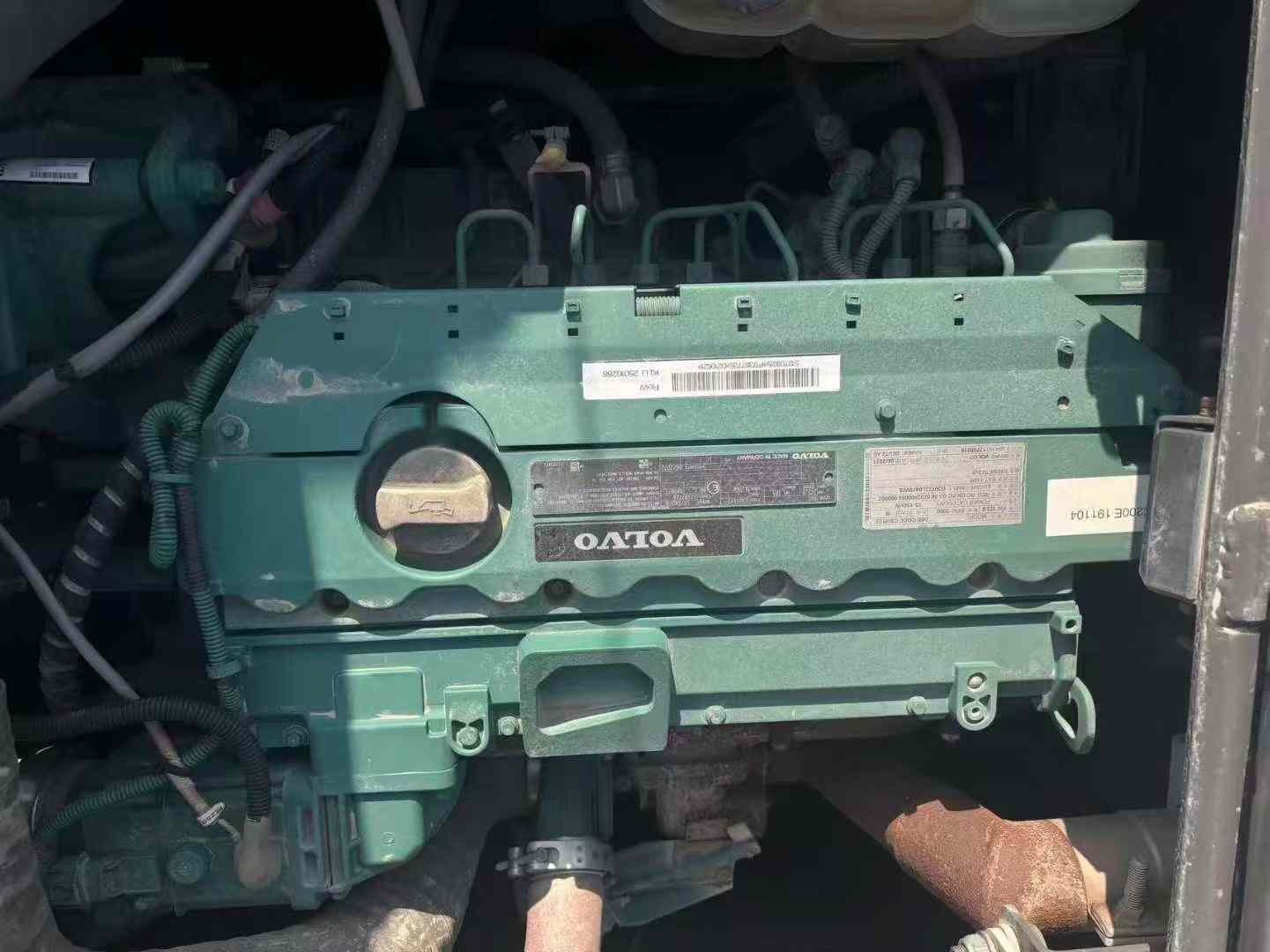 Used Volvo EC200 Excavator 2022 Model / 6