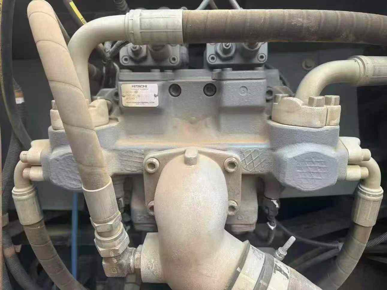Used Hitachi ZAXIS200 Excavator 2017 Model / 7