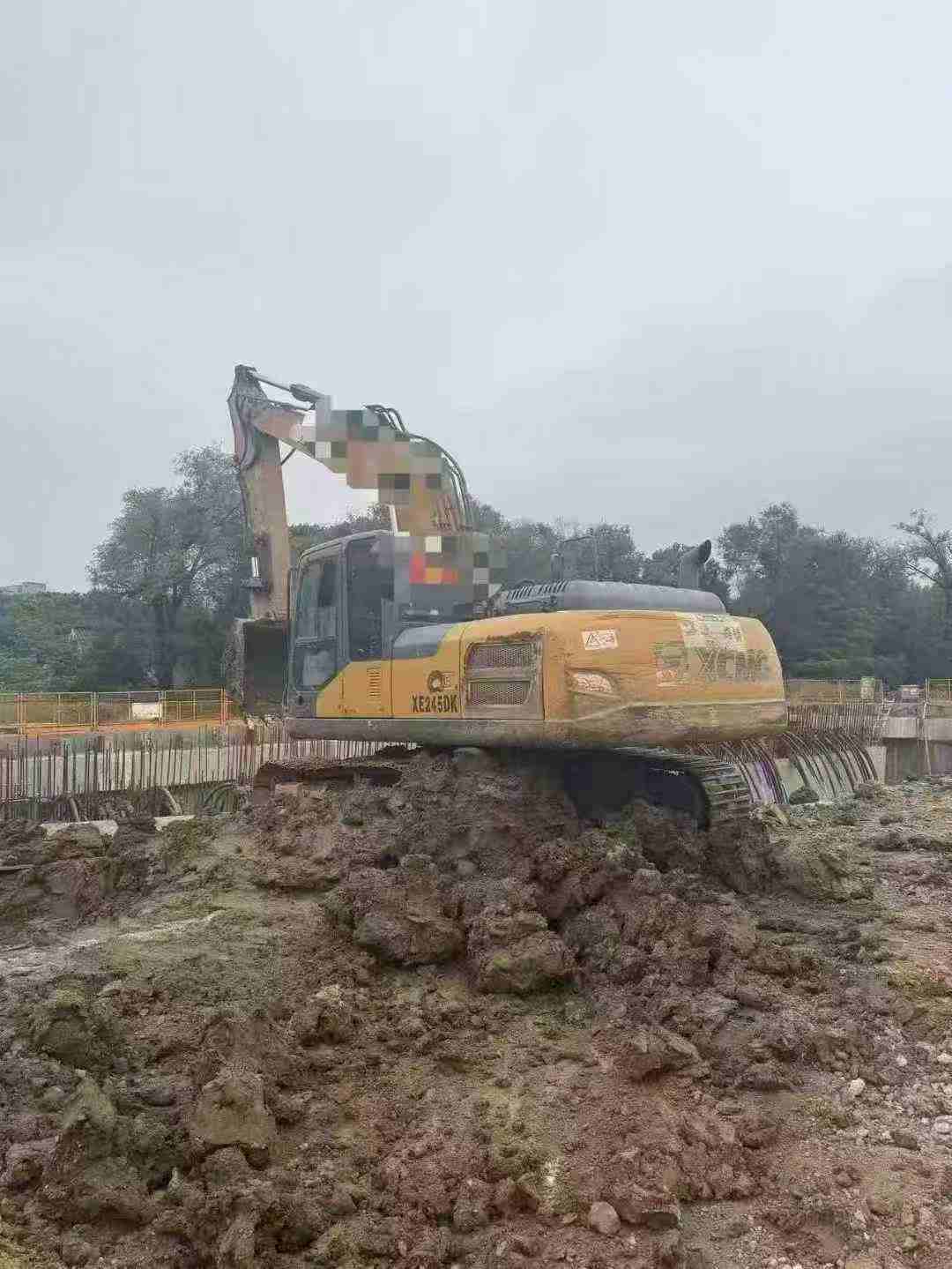 Used XCMG LW200 Excavator 2021 Model / 3