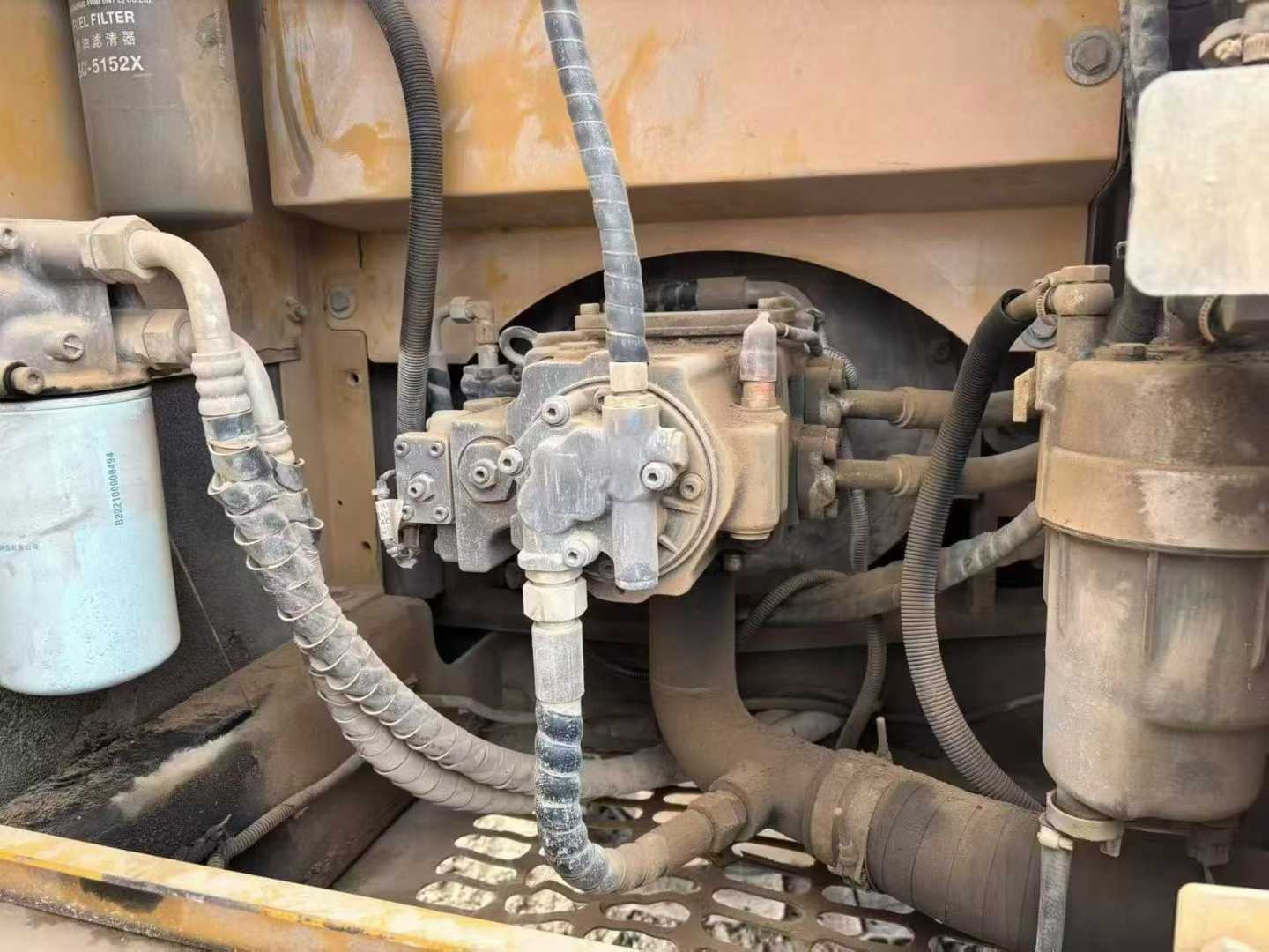 Used Sany SY135 Excavator 2021 Model / 4