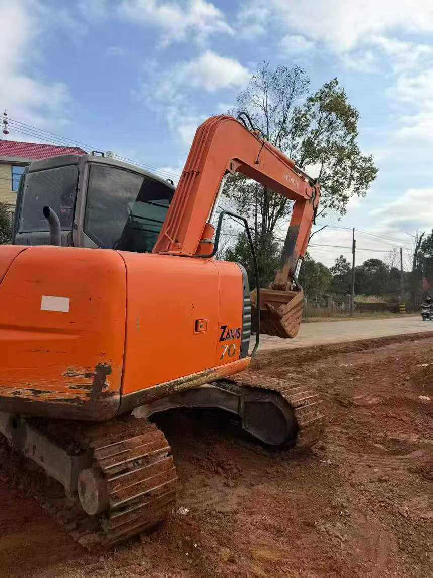 Used Hitachi ZX70 Excavator 2016 Model / 3