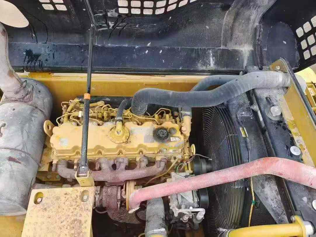 Used Caterpillar 330L Excavator 2017 Model / 9