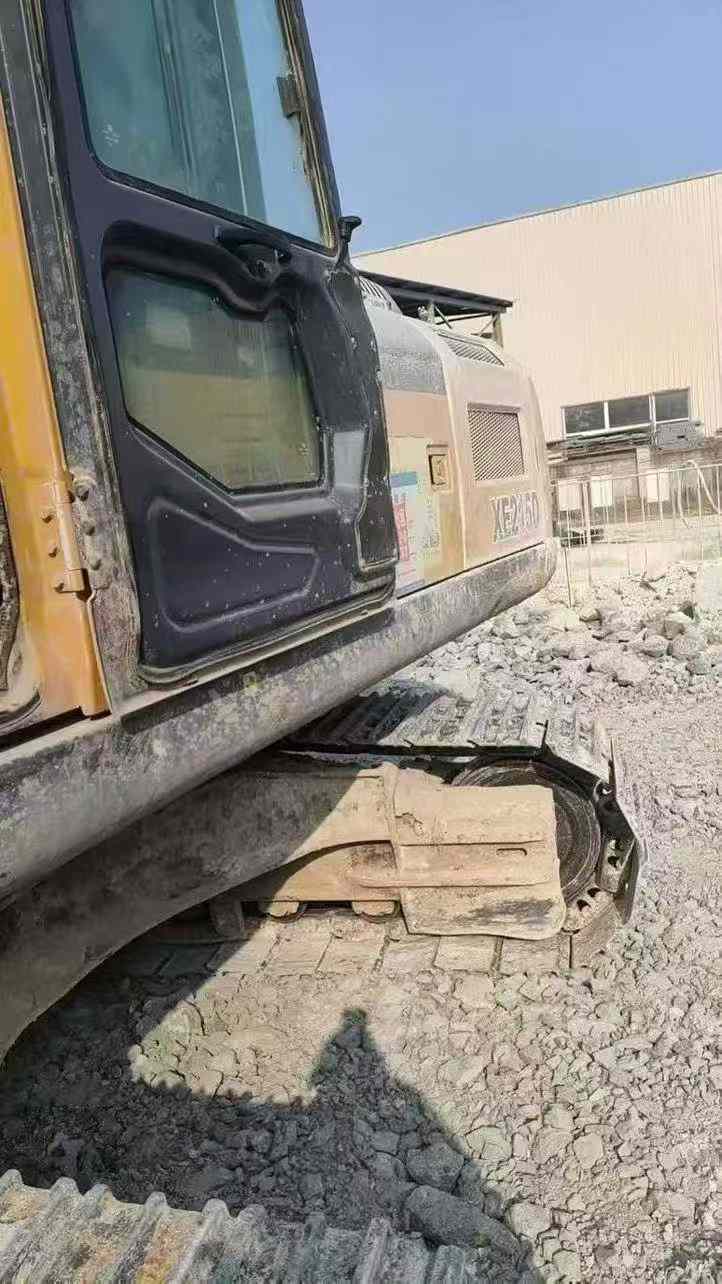 Used XCMG XE215 Excavator 2016 Model / 6