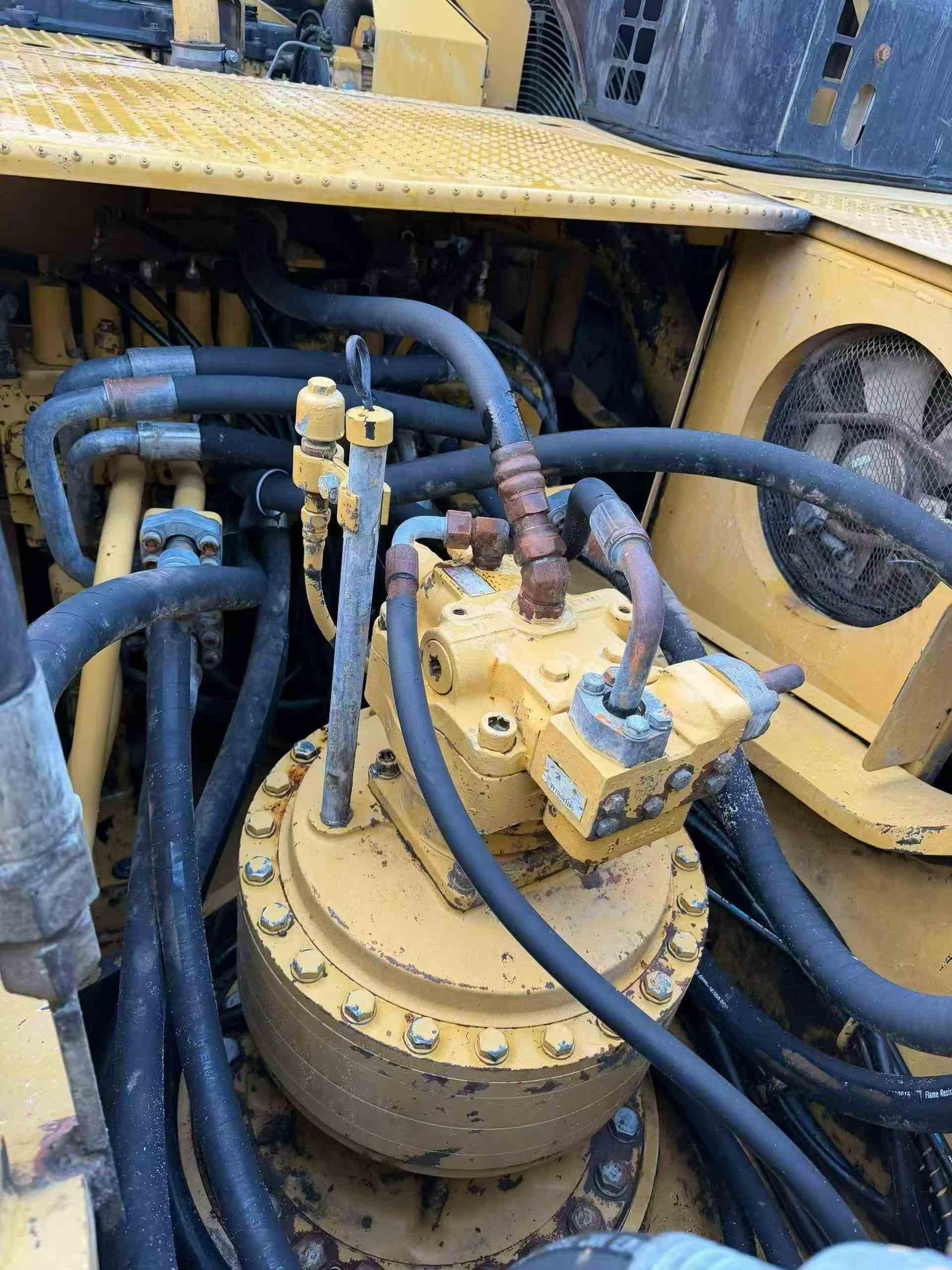 Used Caterpillar 336DL Excavator 2016 Model / 5