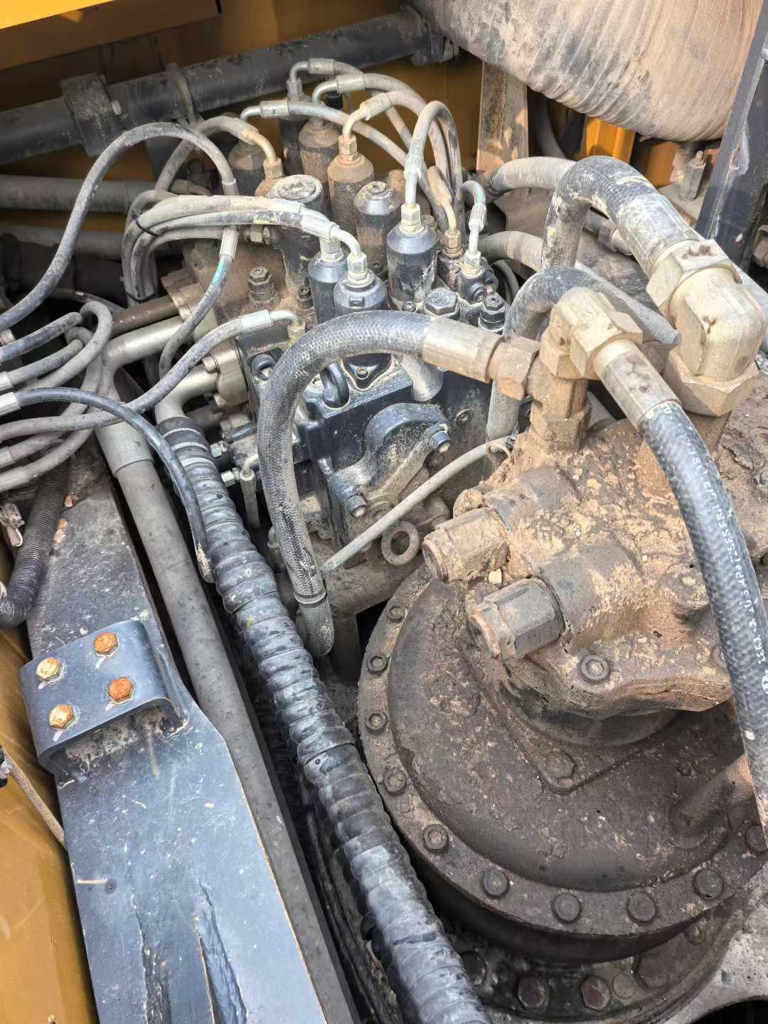 Used XCMG XE490KS Excavator 2021 Model / 3