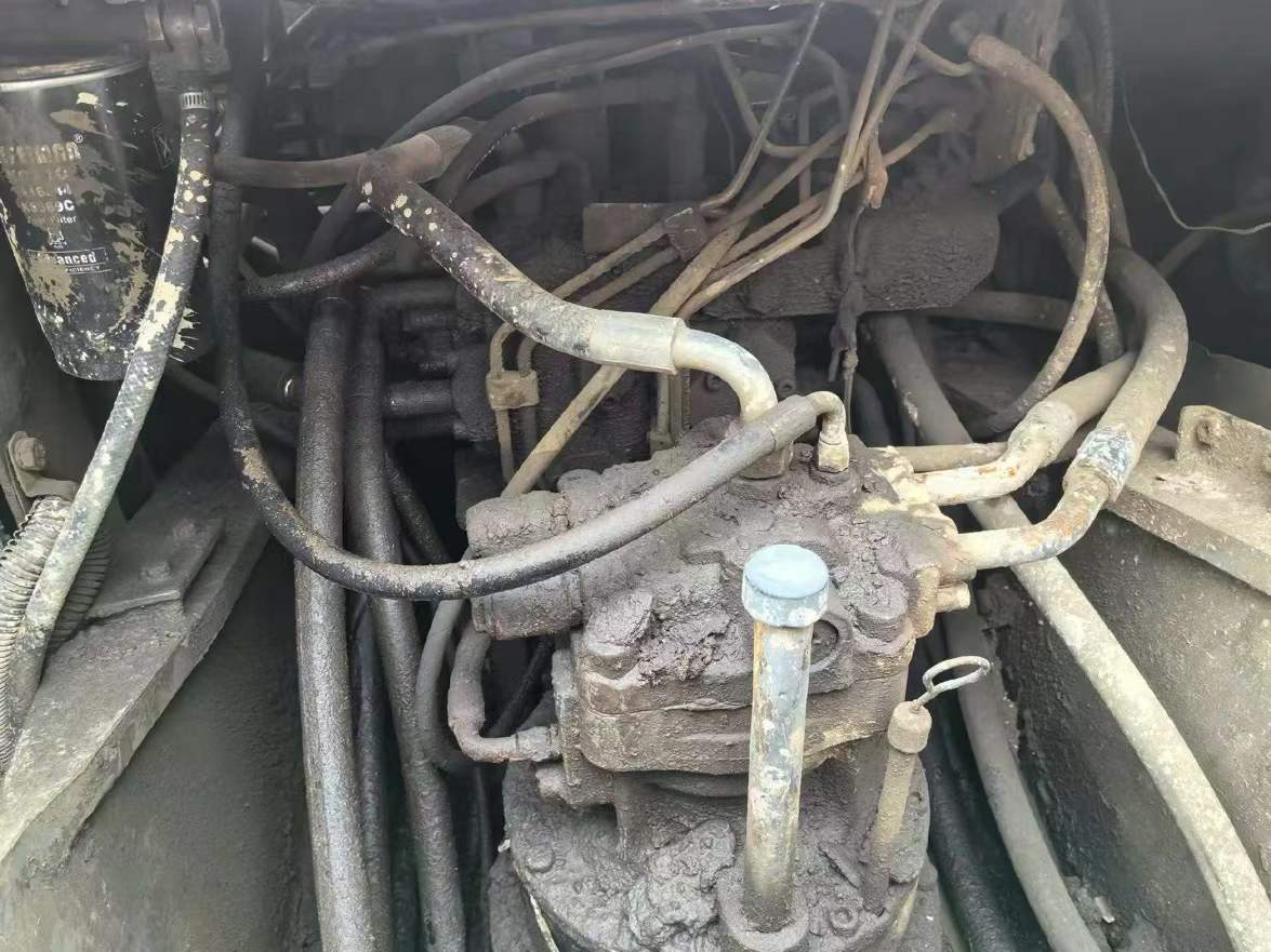 Used Hitachi EX210-6 Excavator 2016 Model / 5