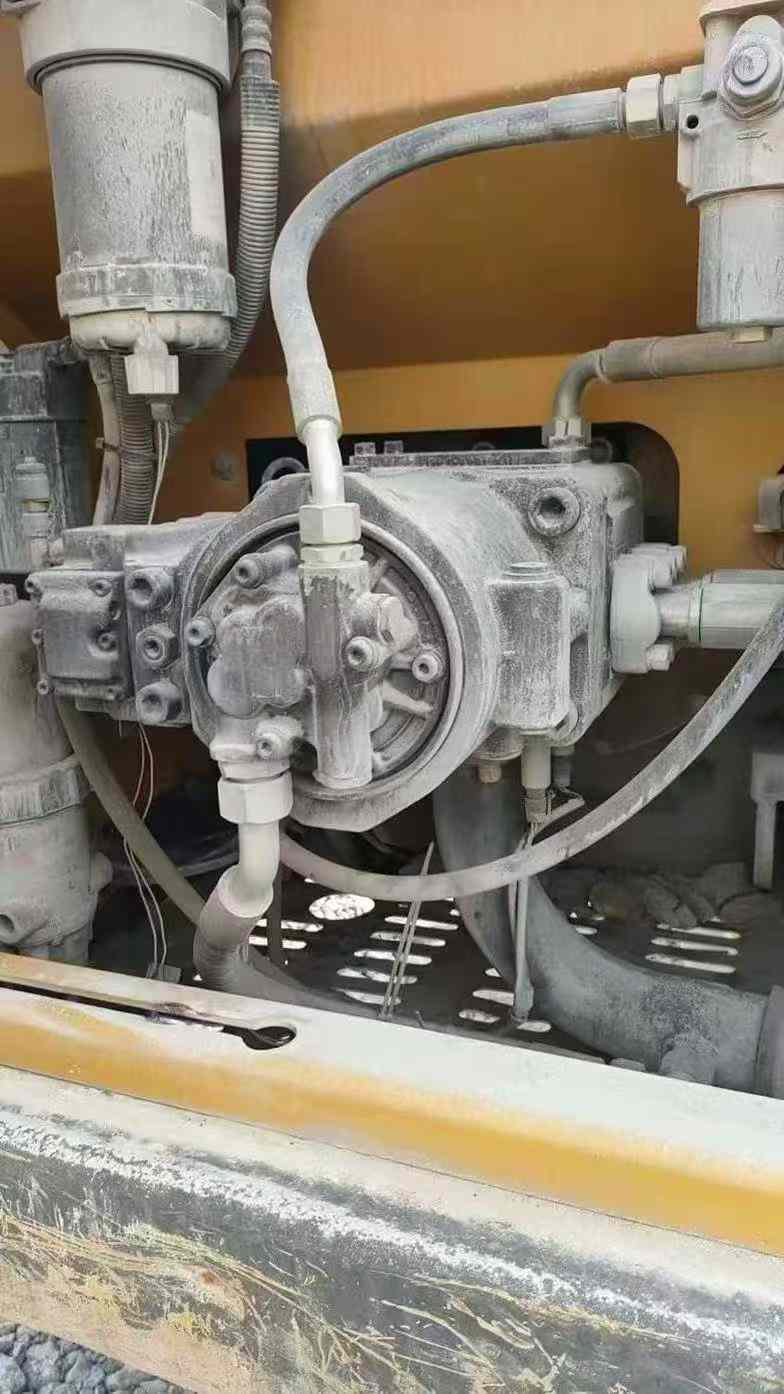 Used XCMG XE215 Excavator 2016 Model / 3