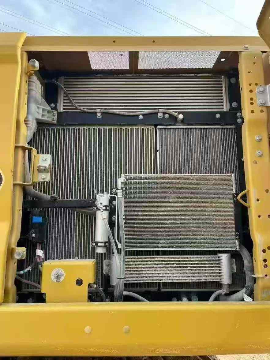 Used Caterpillar 330L Excavator 2020 Model / 7