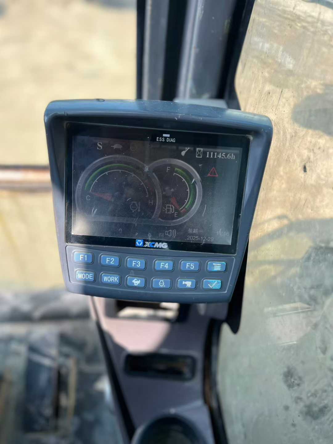 Used XCMG XE215 Excavator 2016 Model / 6