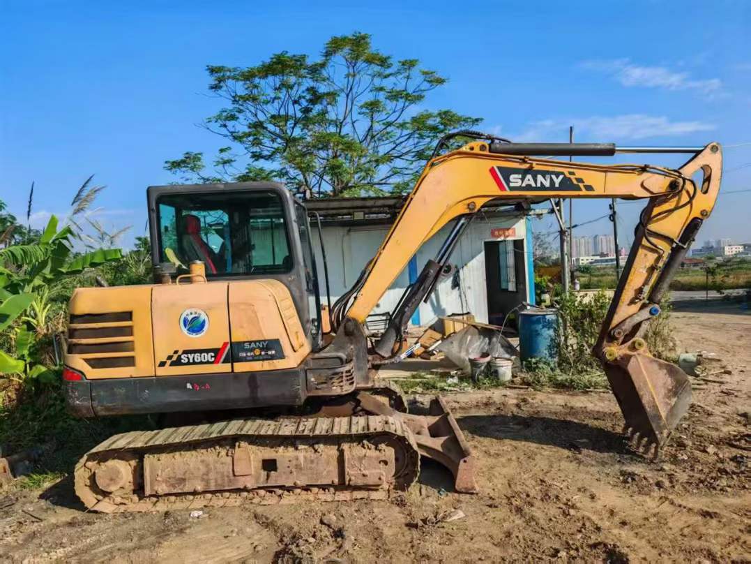Used Sany SY60 Excavator 2016 Model / 2