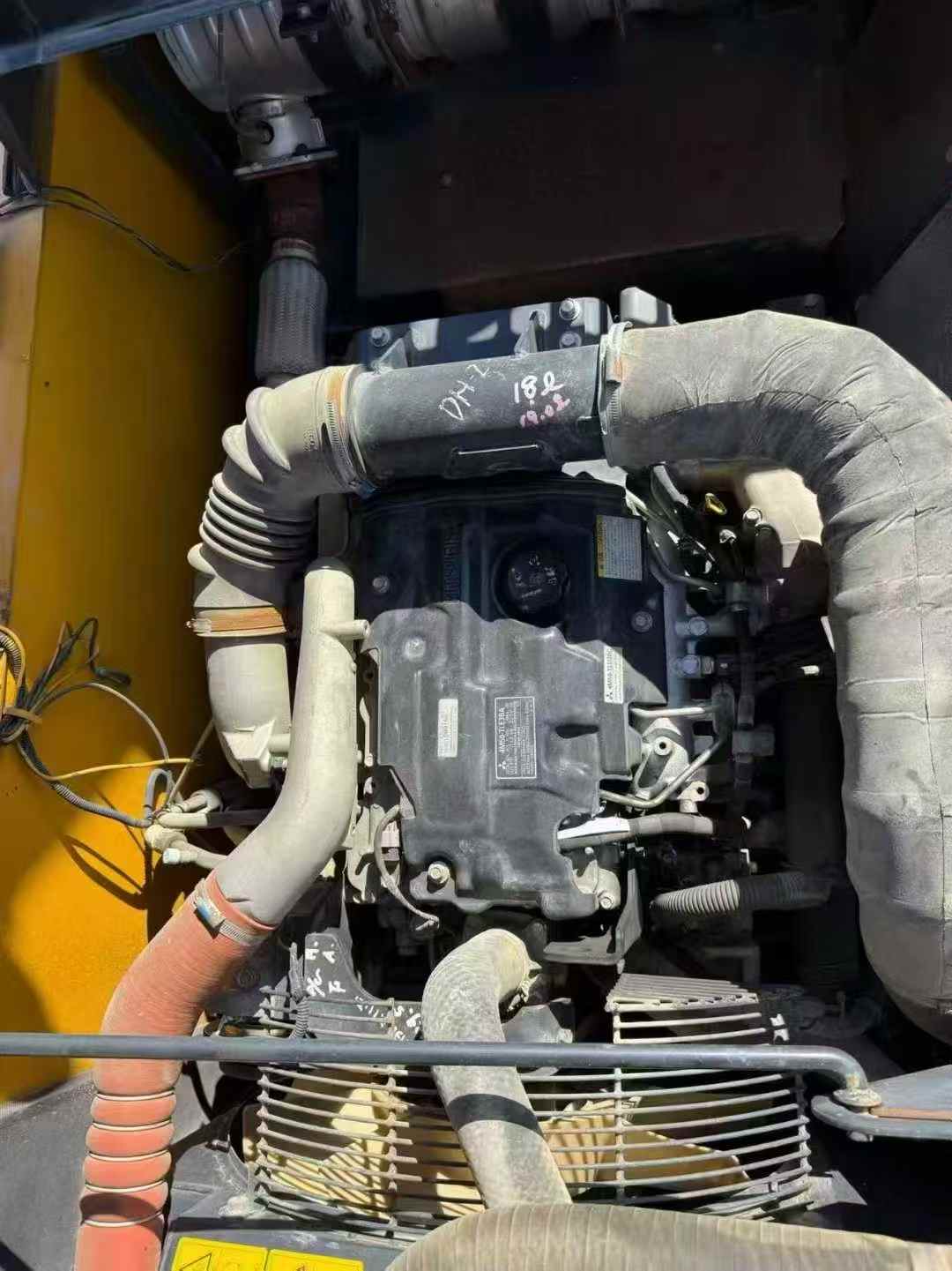 Used Kato HD820-6 Excavator 2016 Model / 3