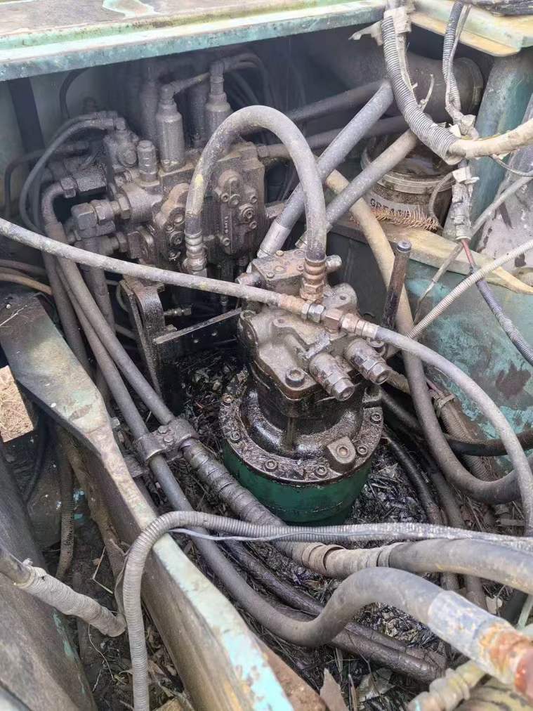 Used Kobelco SK200-6E Excavator 2016 Model / 3