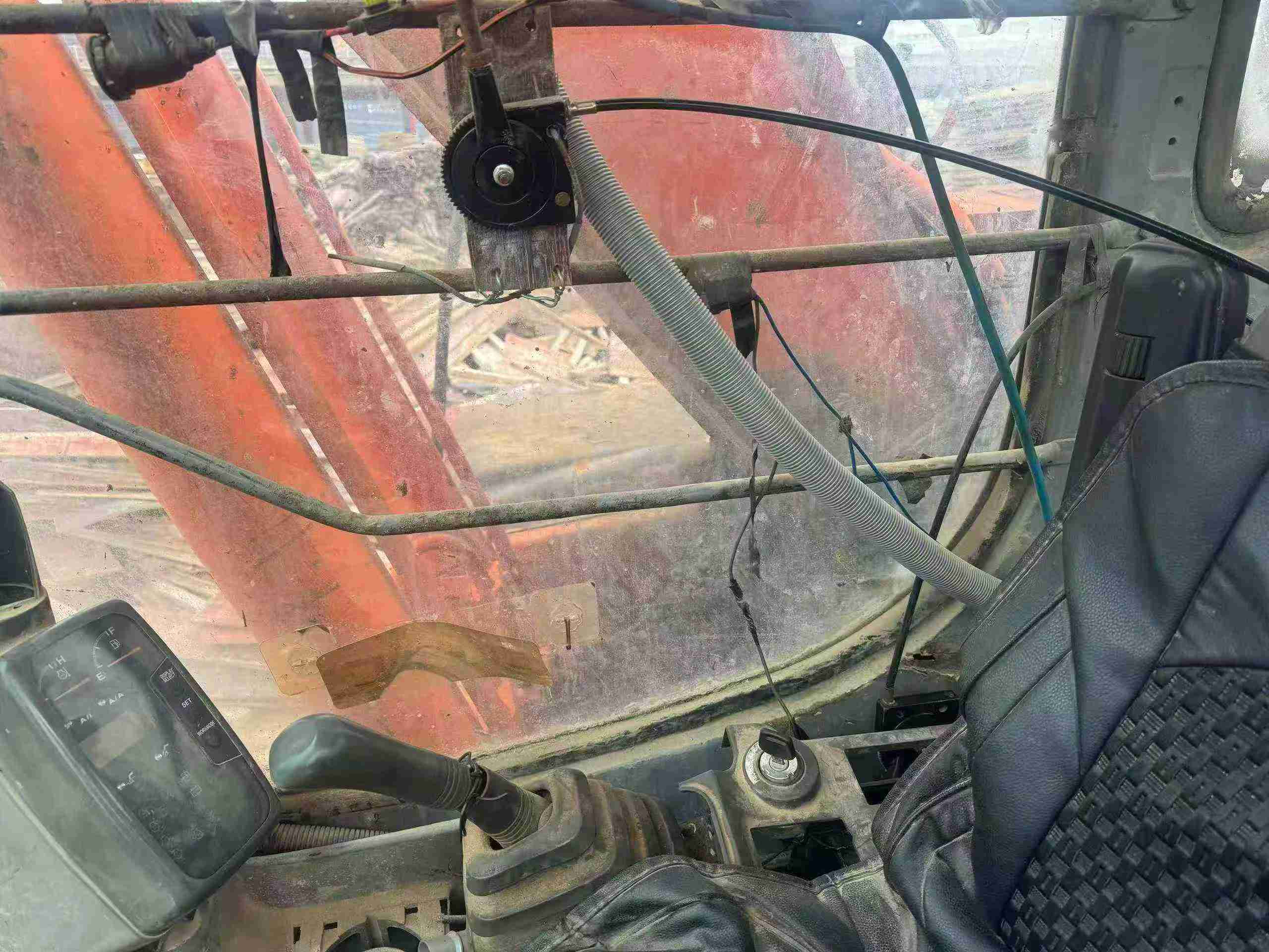 Used Hitachi ZAXIS200 Excavator 2016 Model / 5