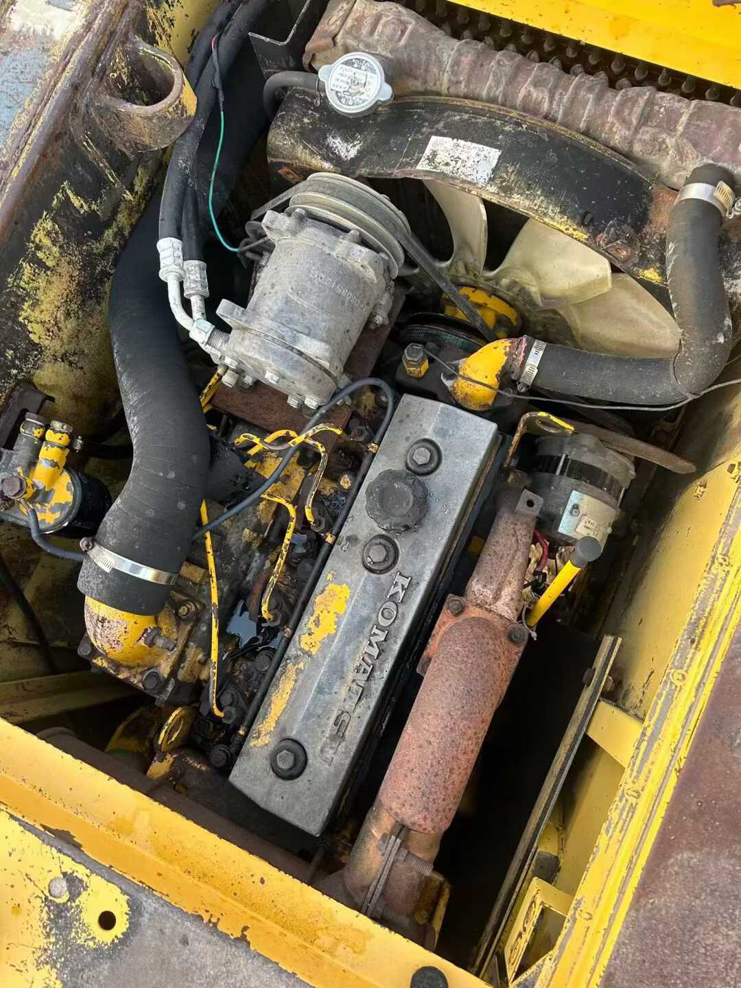 Used Komatsu PC60-6 Excavator 2016 Model / 8