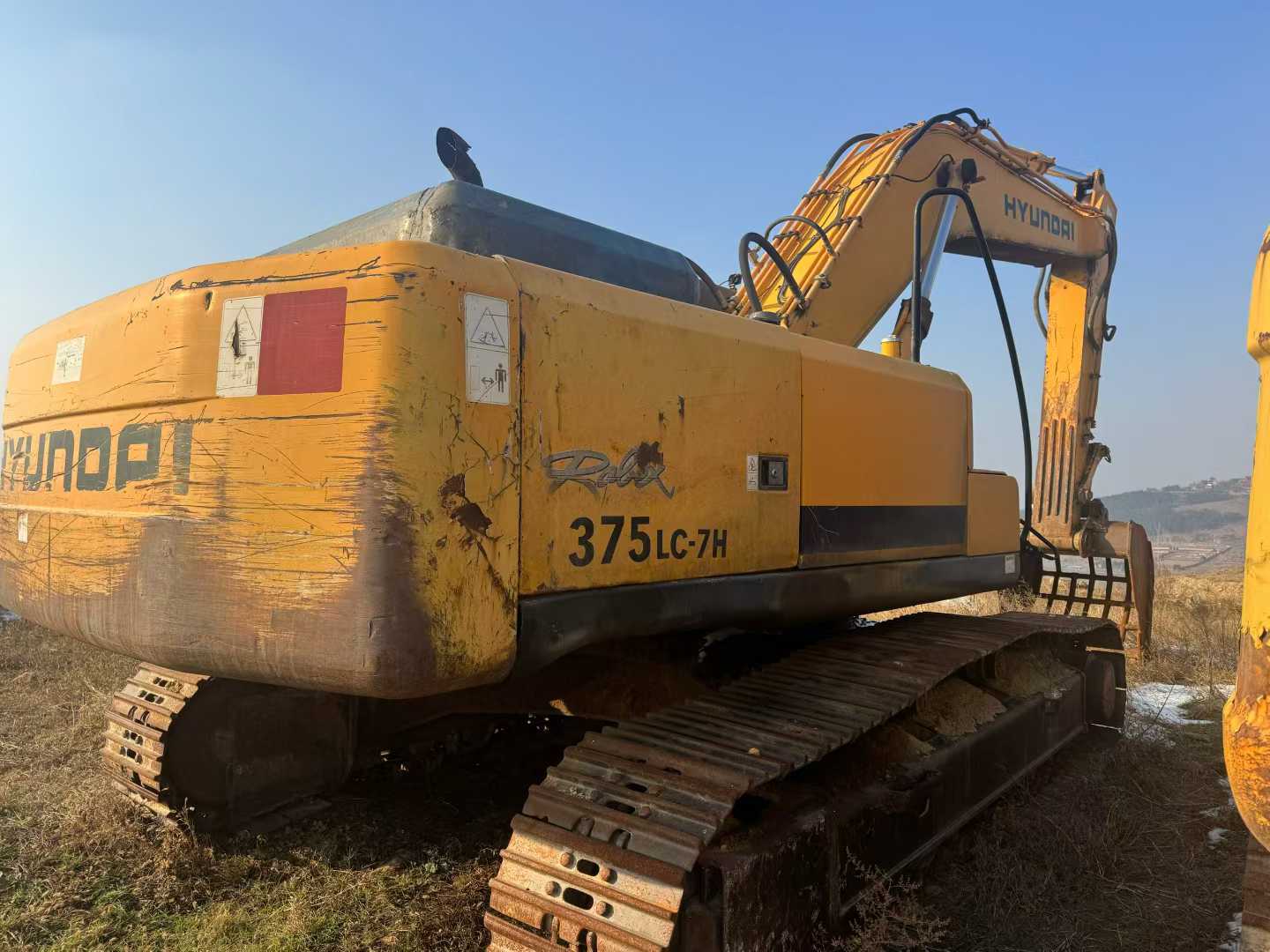 Used Hyundai R335-7 Excavator 2016 Model / 4