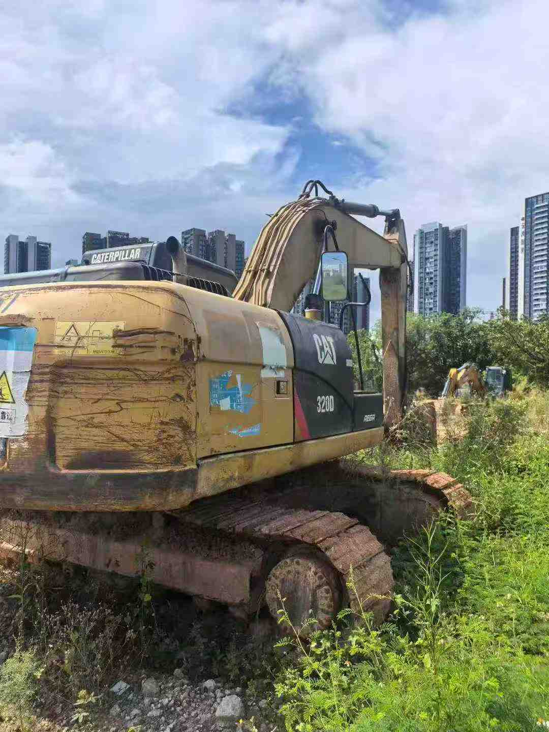 Used Caterpillar 320D Excavator 2016 Model / 3