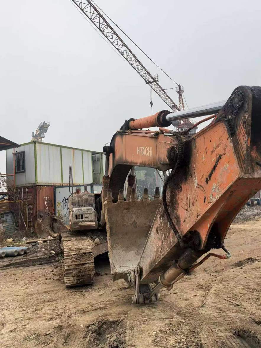 Used Hitachi EX210-6 Excavator 2016 Model / 2