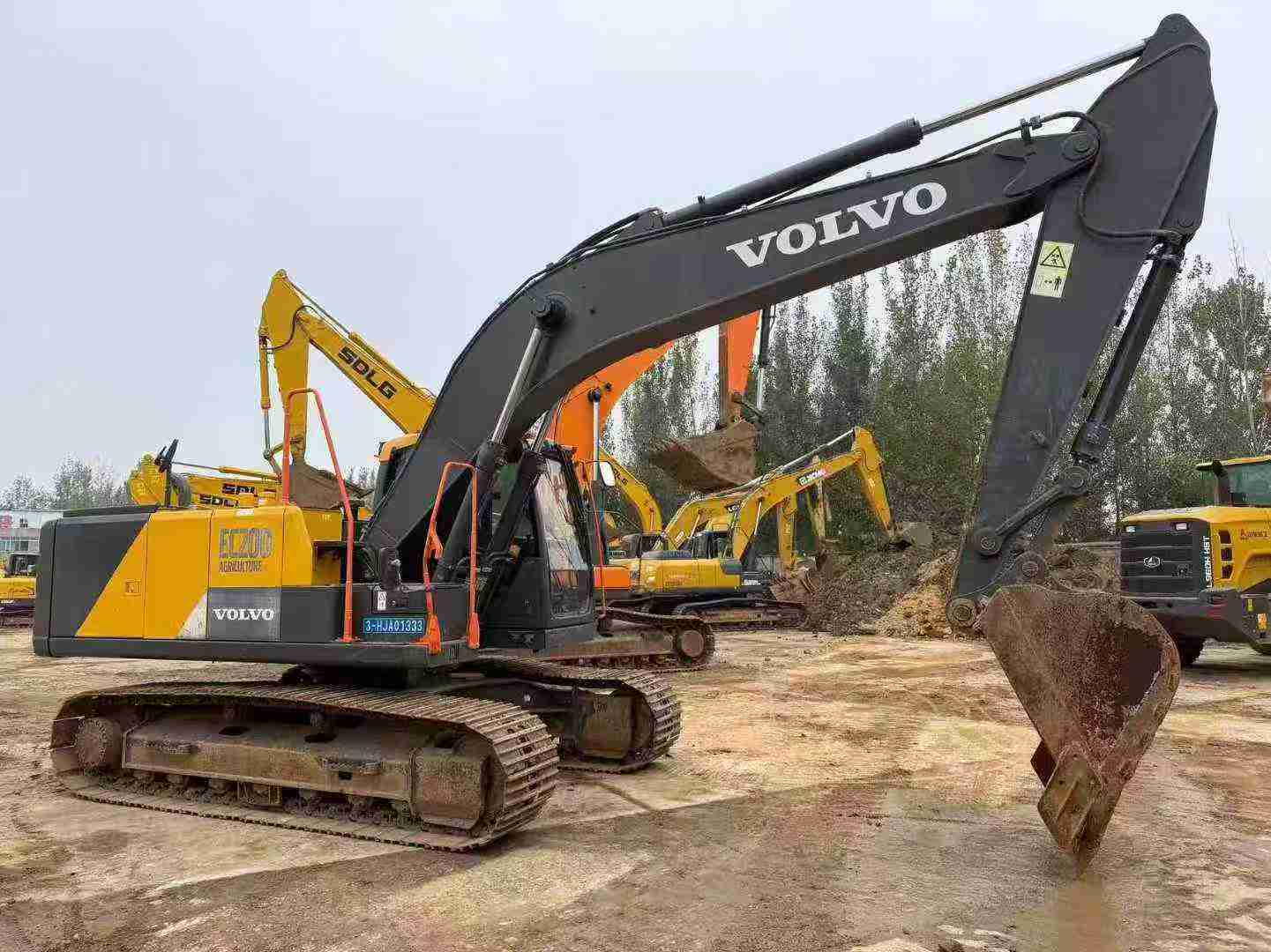 Used Volvo EC200 Excavator 2021 Model / 2