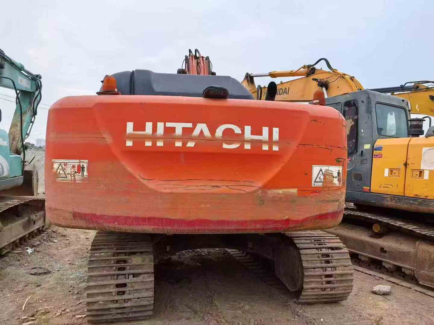 Used Hitachi ZAXIS200 Excavator 2016 Model / 2