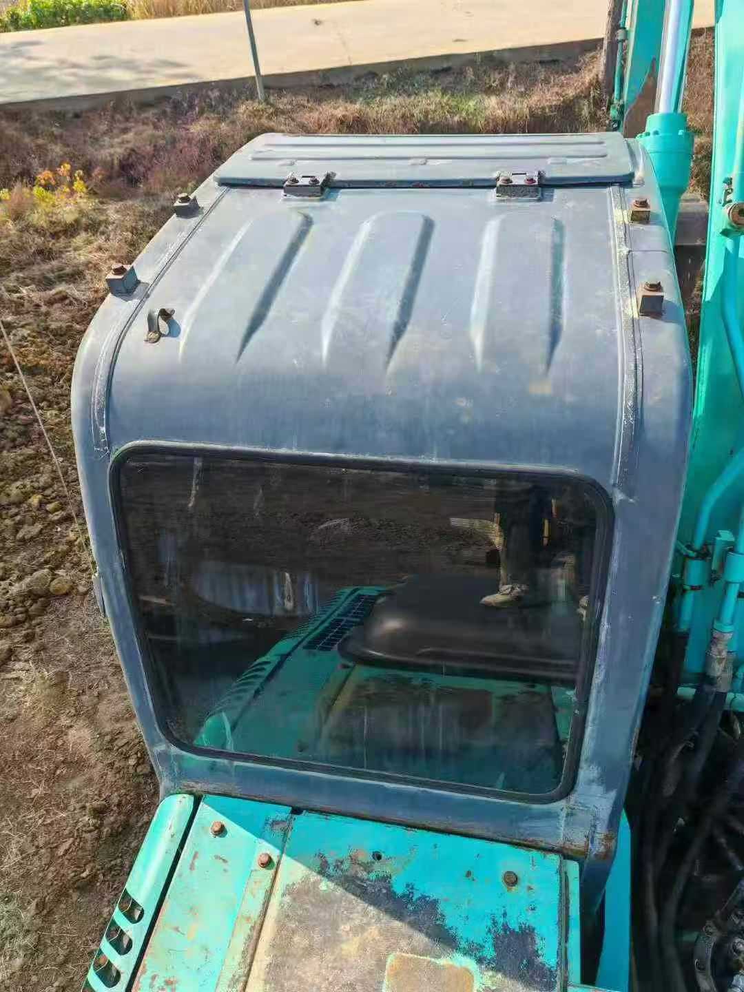 Used Kobelco SK200 Excavator 2016 Model / 2