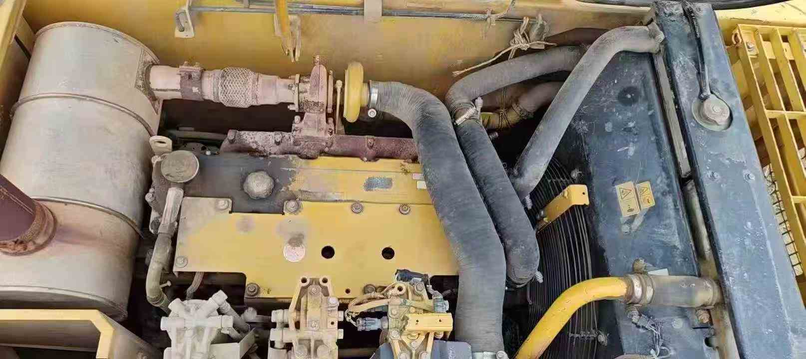 Used Caterpillar CT20 Excavator 2011 Model / 2