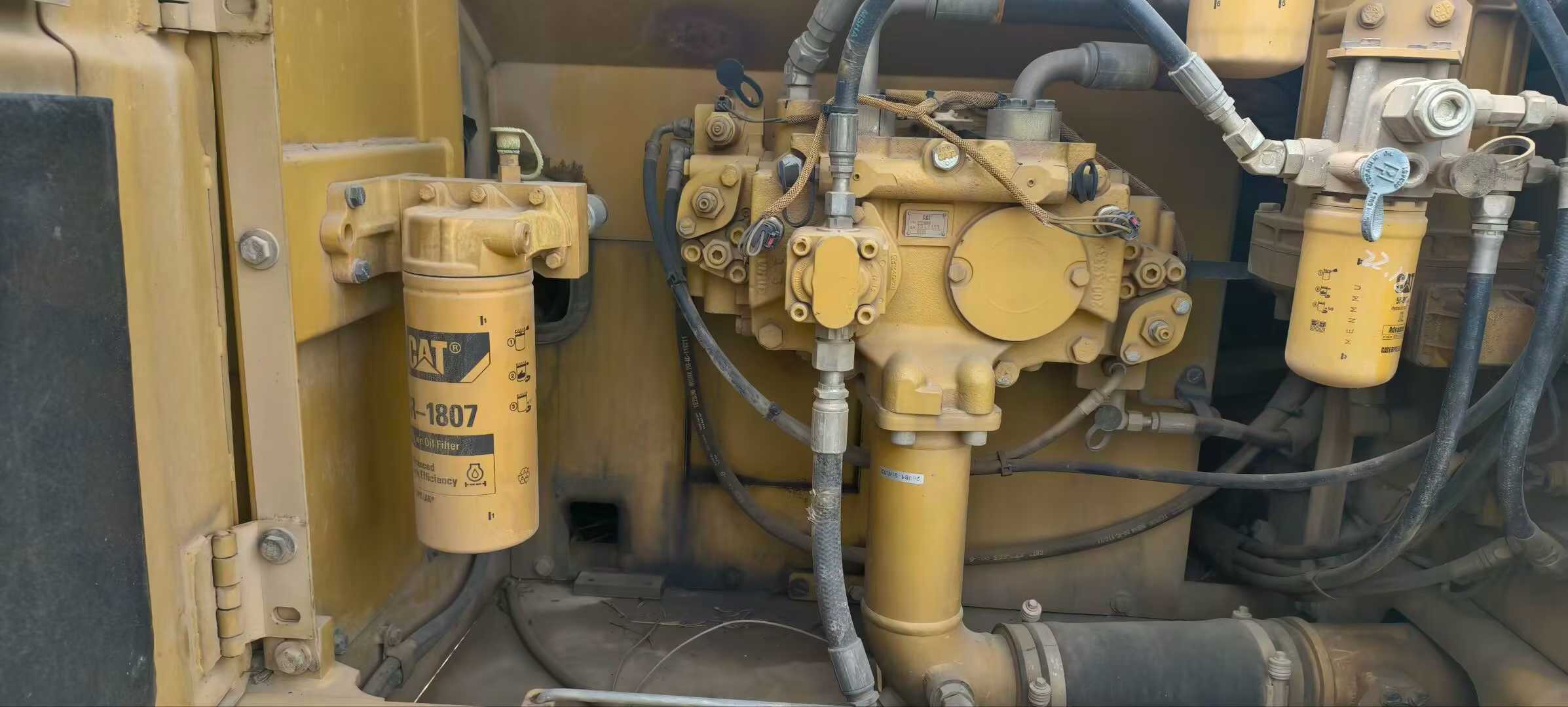 Used Caterpillar 329EL Excavator 2016 Model / 4