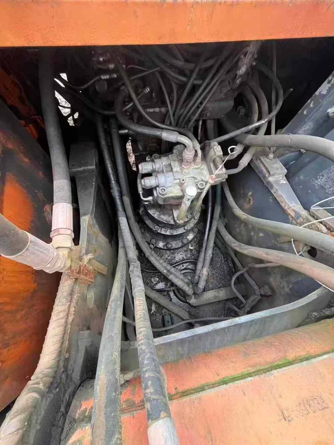 Used Hitachi ZAXIS200 Excavator 2016 Model / 6