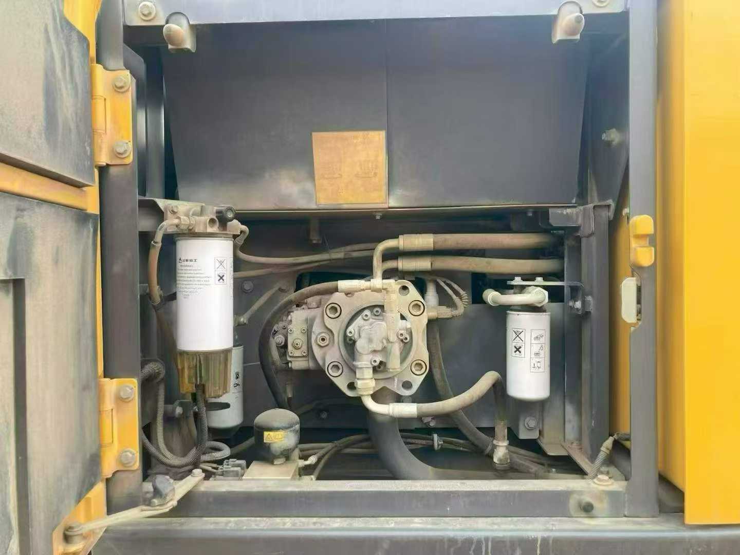 Used Volvo EW210C Excavator 2016 Model / 7