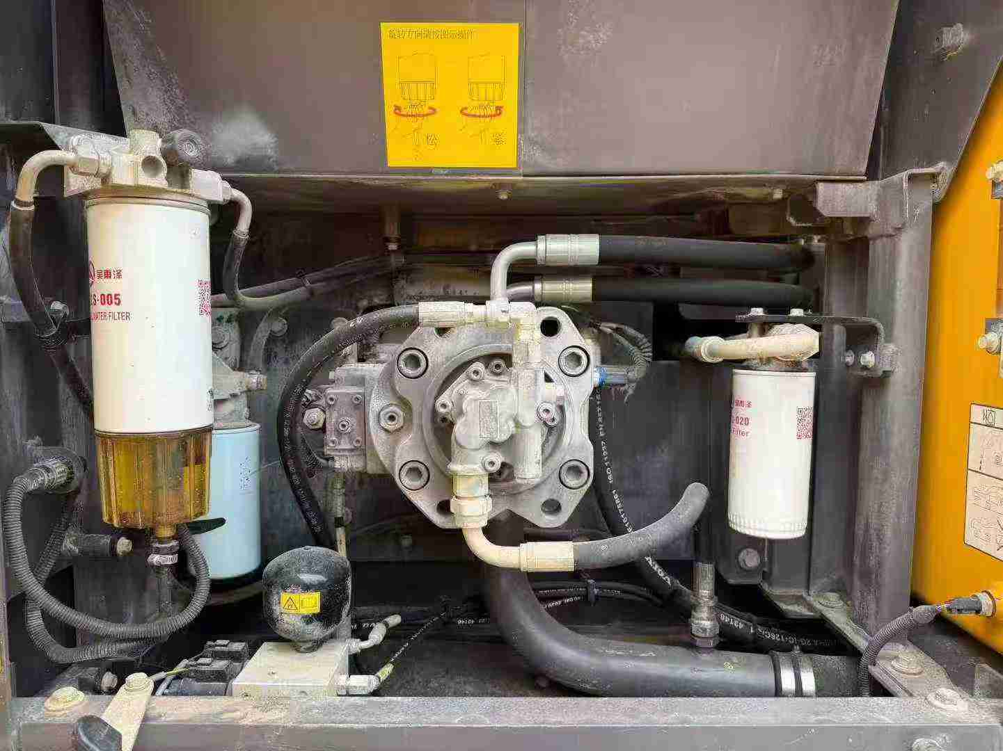 Used Volvo EC200 Excavator 2021 Model / 5