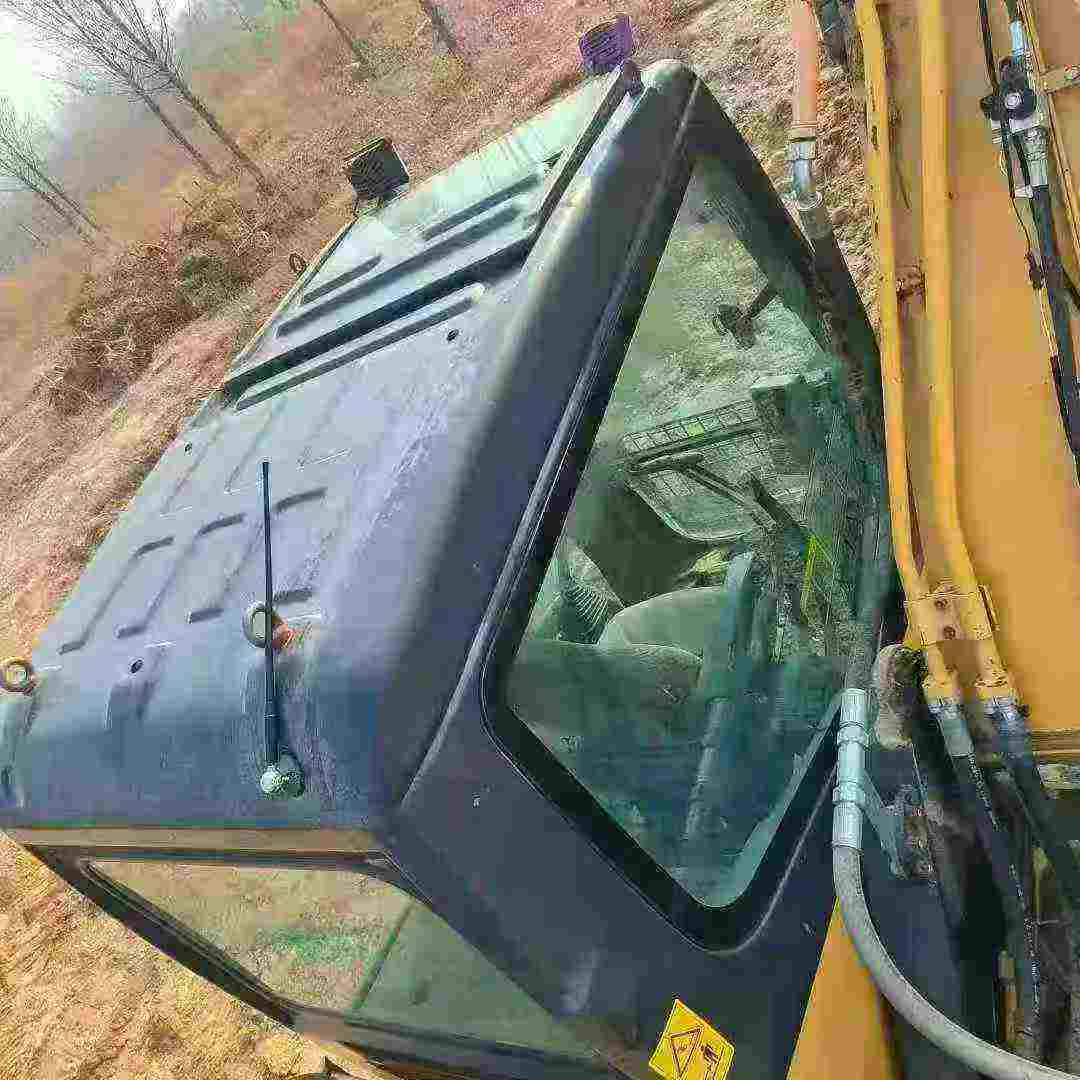 Used Sany SY245H Excavator 2017 Model / 8