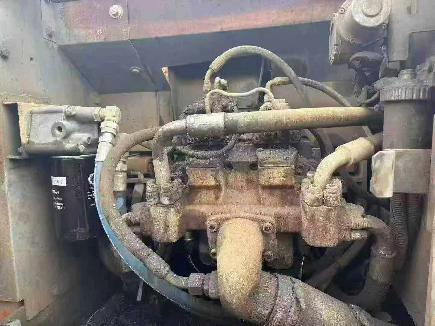 Used Hitachi ZX200-3G Excavator 2011 Model / 7