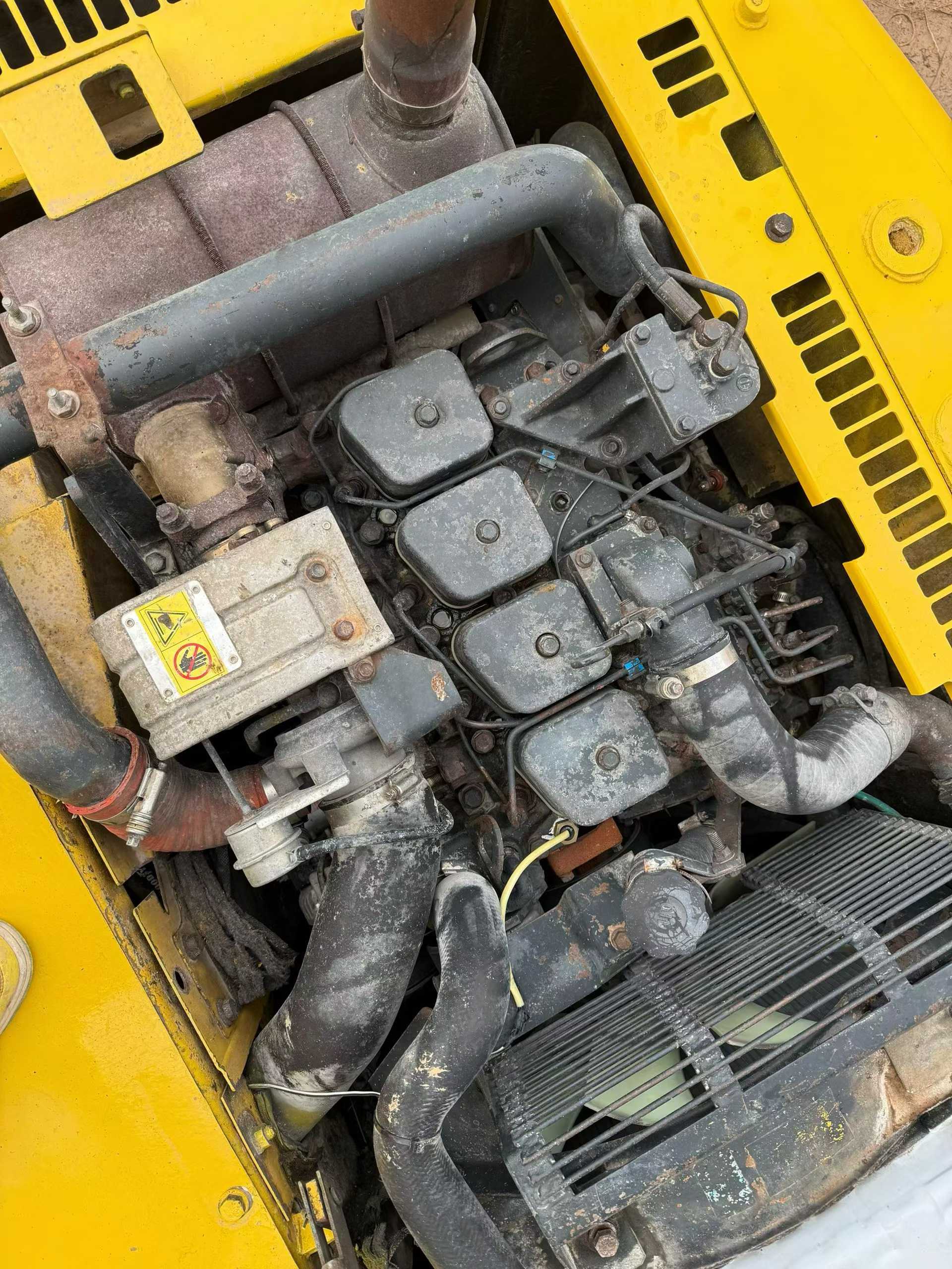 Used Komatsu PC120-6E Excavator 2016 Model / 7