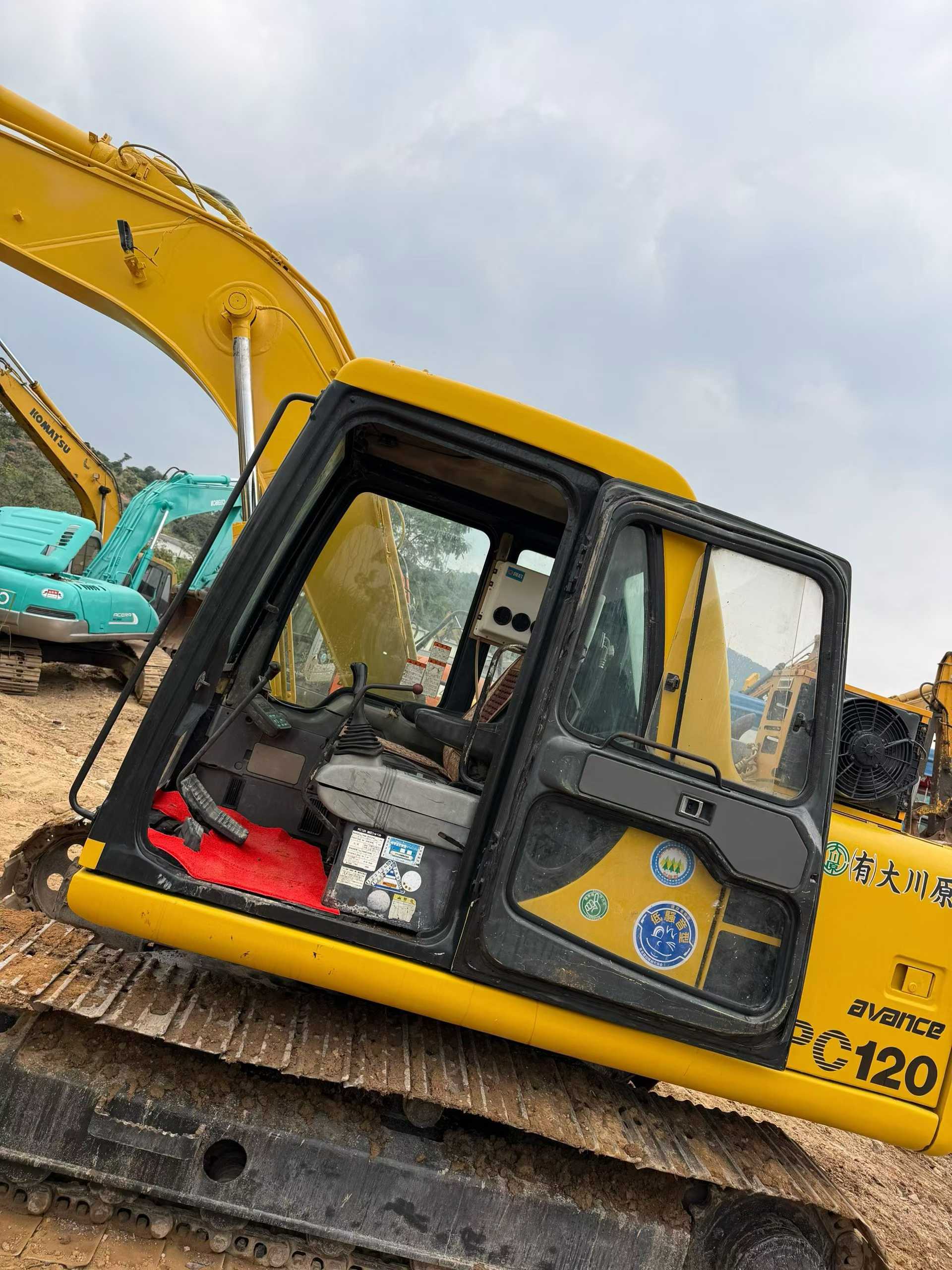 Used Komatsu PC120-6E Excavator 2016 Model / 4