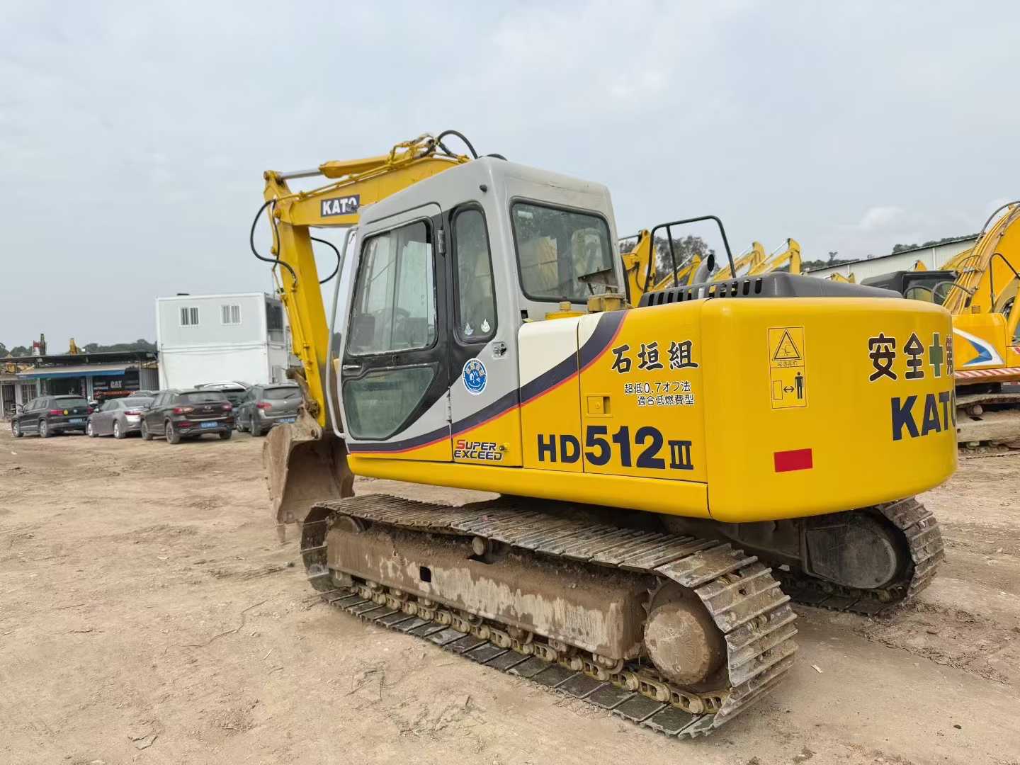 Used Kato HD512 Excavator 2016 Model / 3