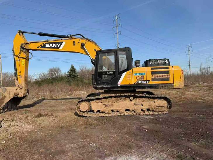 Buy Sany SY245H Used Excavator / 1