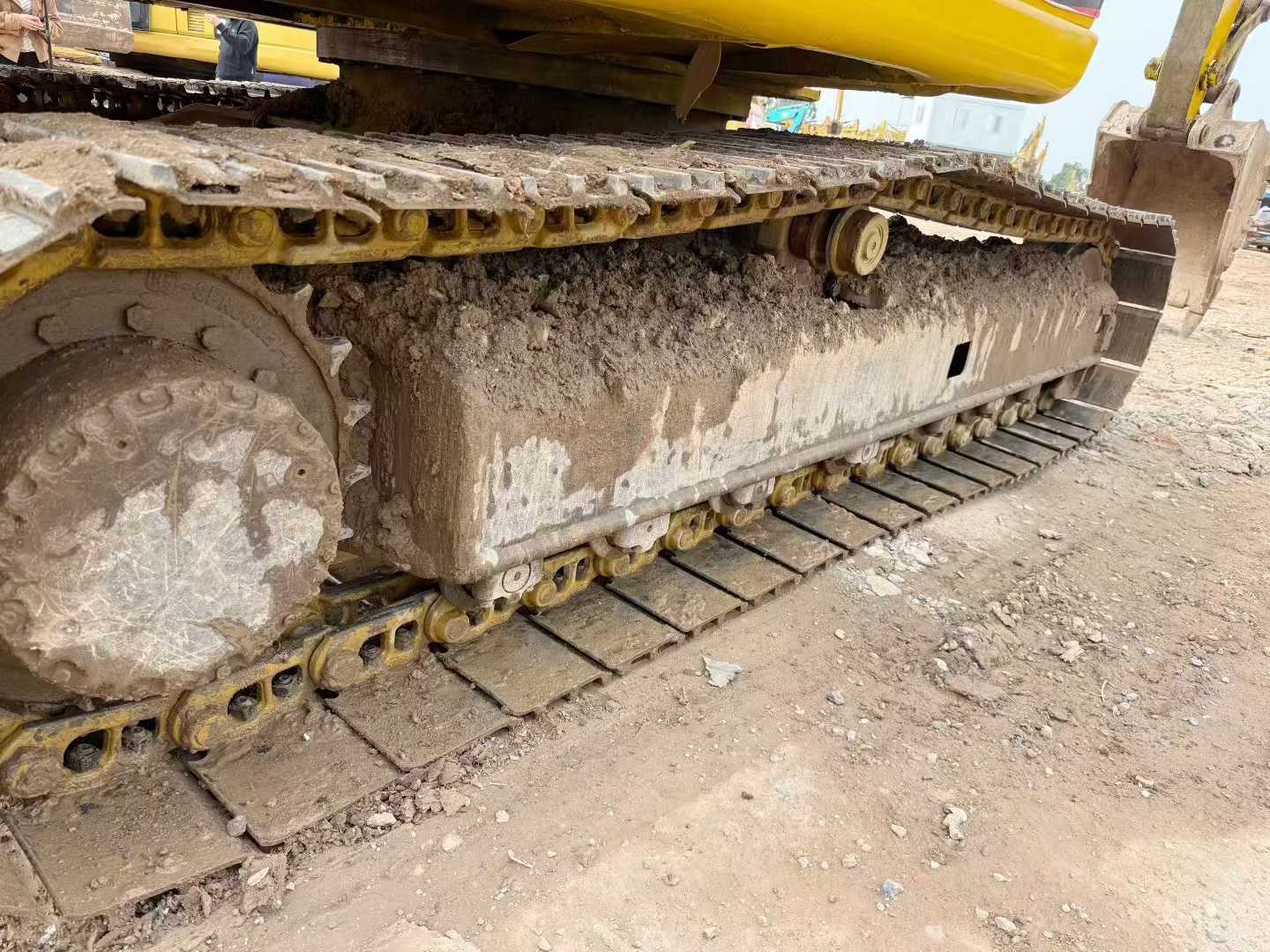 Used Kato HD512 Excavator 2016 Model / 4