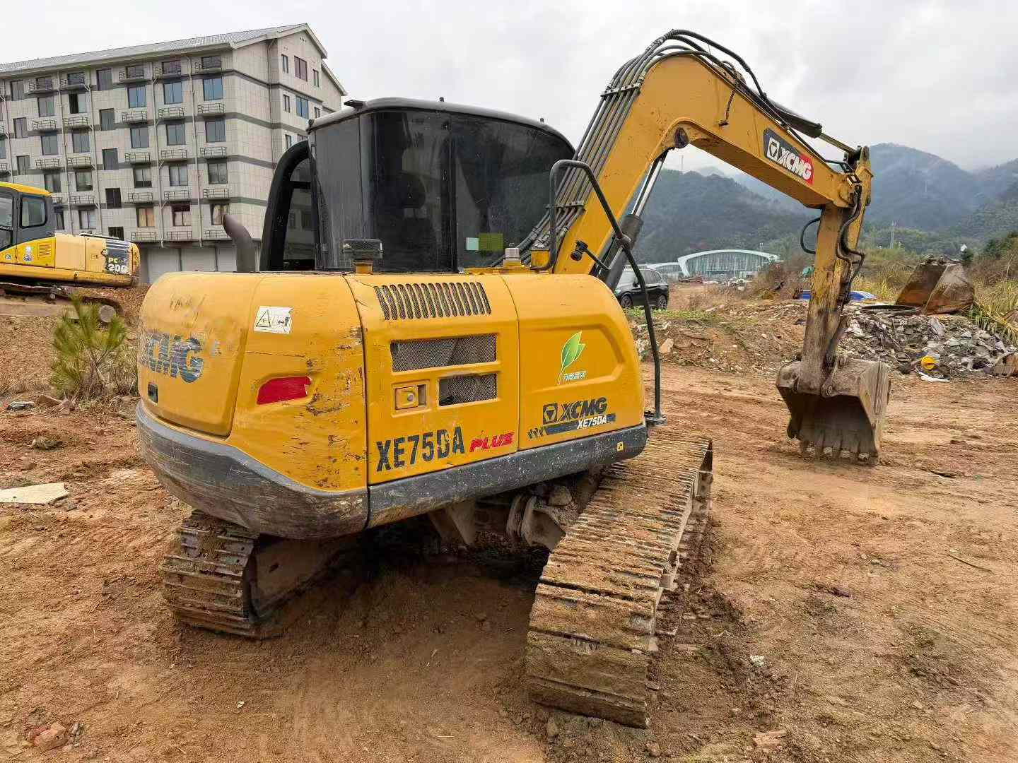 Used XCMG XE75DA Excavator 2021 Model / 3