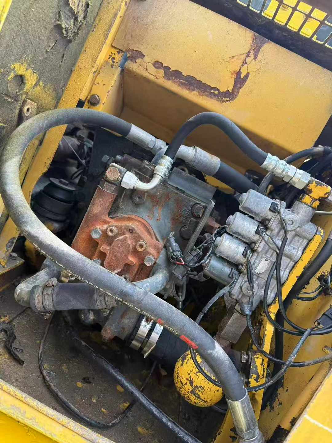 Used Komatsu PC120-6E Excavator 2016 Model / 5